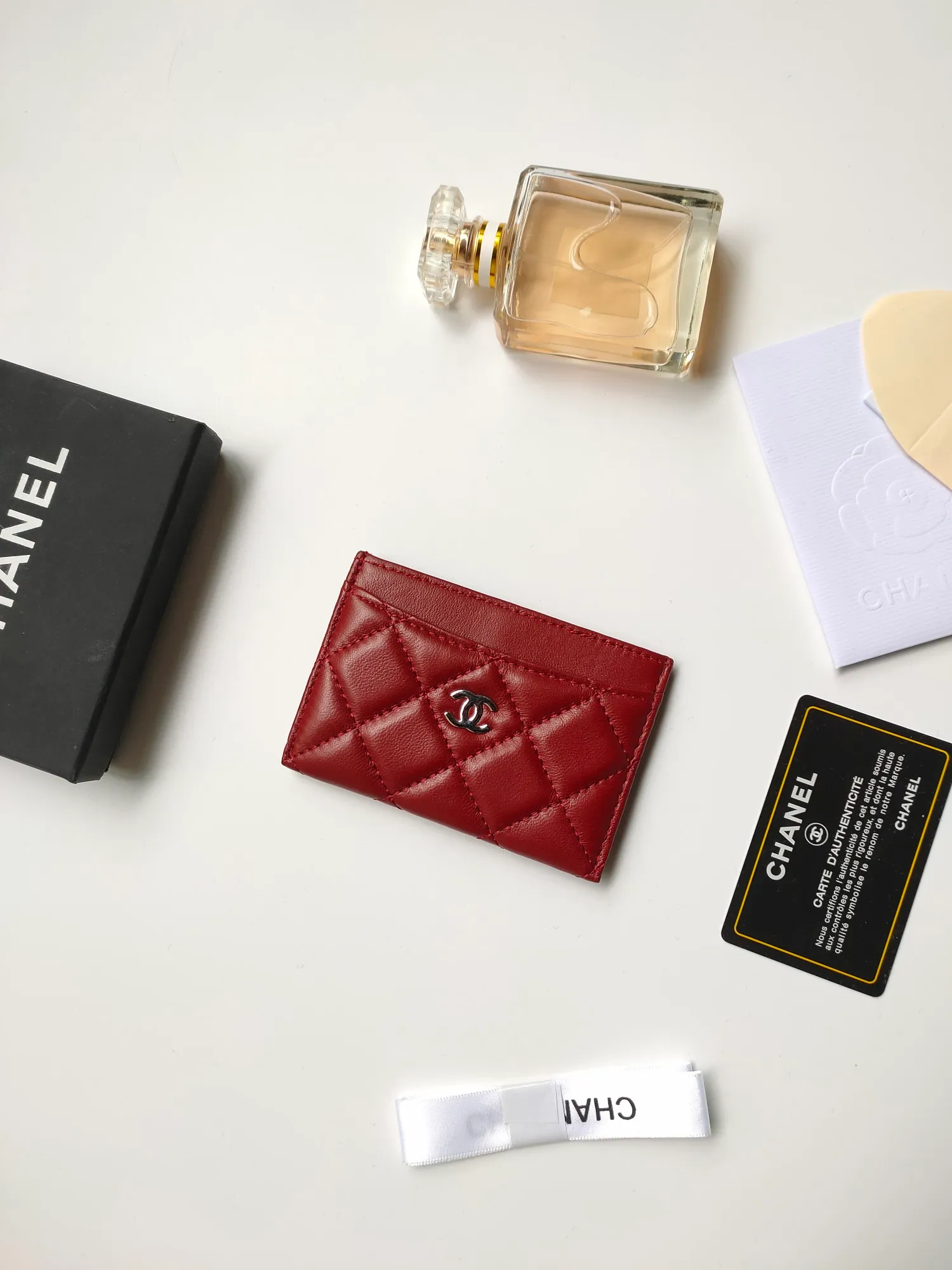 💰90 CHANEL Chanel counter card holder👍Model number: AP446 Size: 7.5×11.2×0.5cm Sheepskin inside and outside😍😍Fine workmanship High-end quality [Rose] Complete accessories