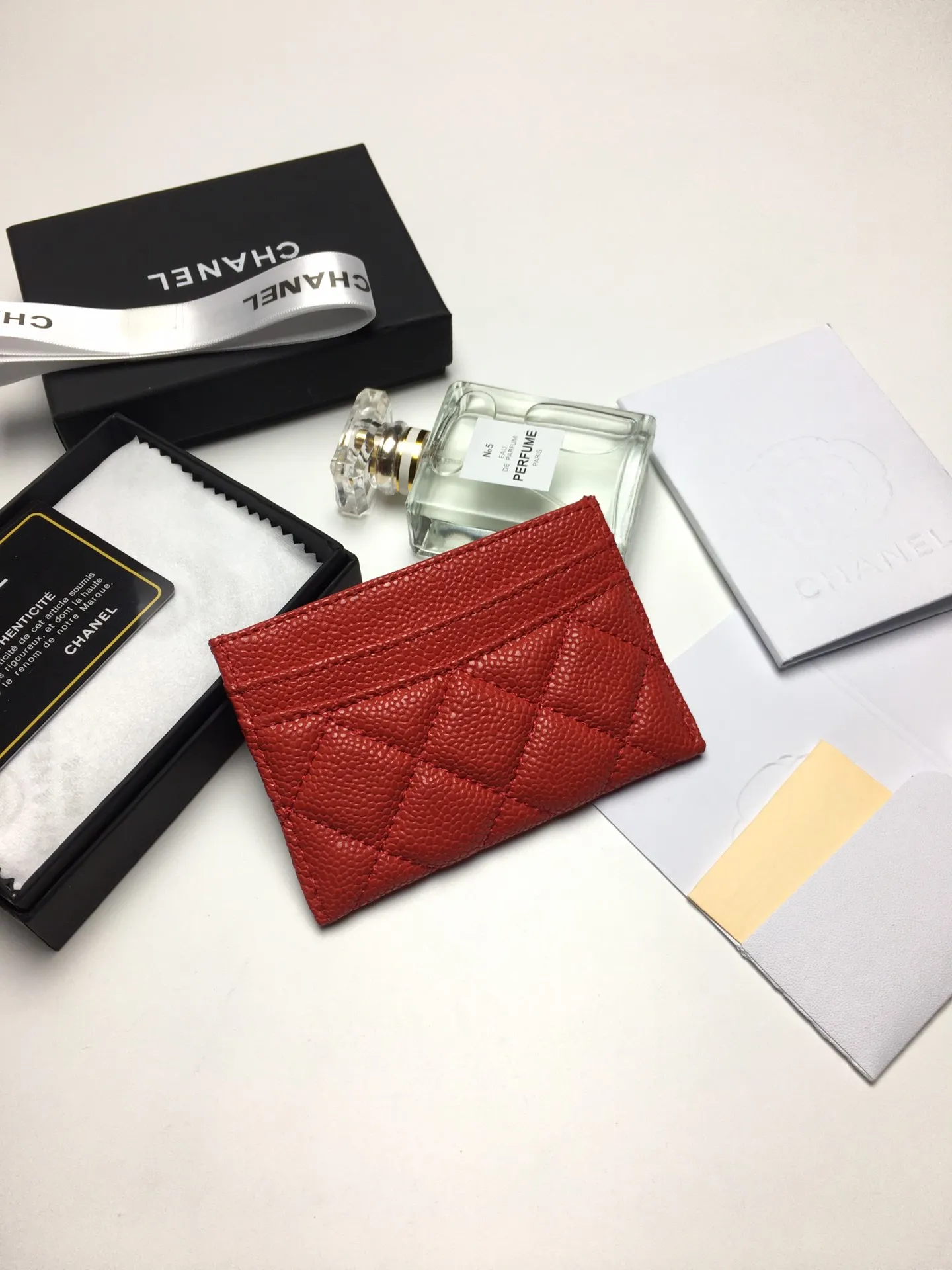 💰90 CHANEL Chanel counter card holder👍Model number: AP446/Caviar Size: 7.5×11.2×0.5cm Caviar cowhide outside + sheepskin inside + gold hardware😍😍Fine workmanship High-end quality [Rose] Complete accessories