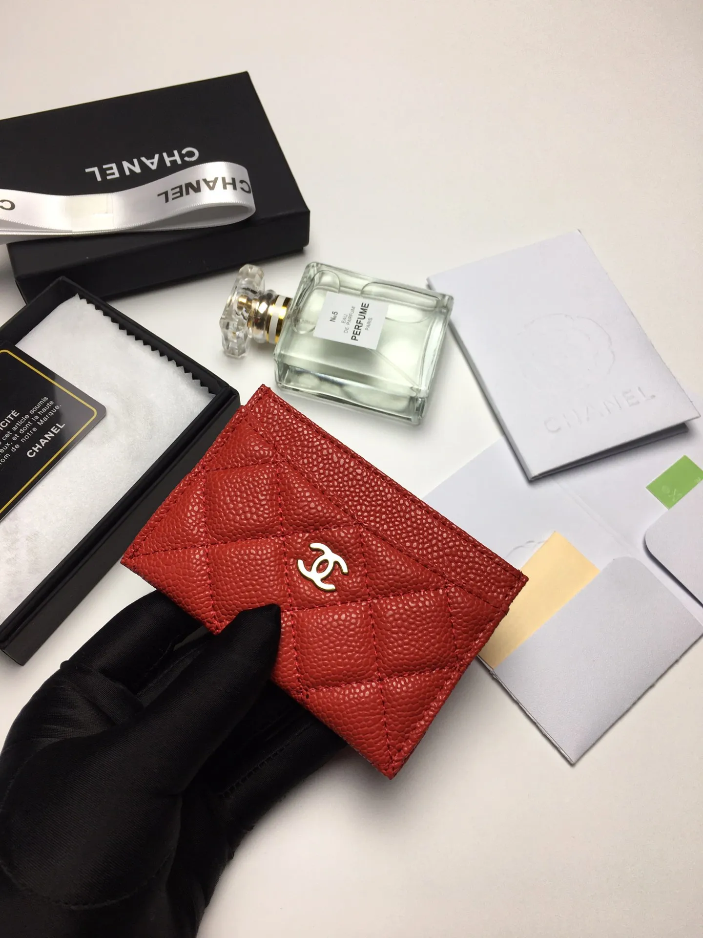 💰90 CHANEL Chanel counter card holder👍Model number: AP446/Caviar Size: 7.5×11.2×0.5cm Caviar cowhide outside + sheepskin inside + gold hardware😍😍Fine workmanship High-end quality [Rose] Complete accessories