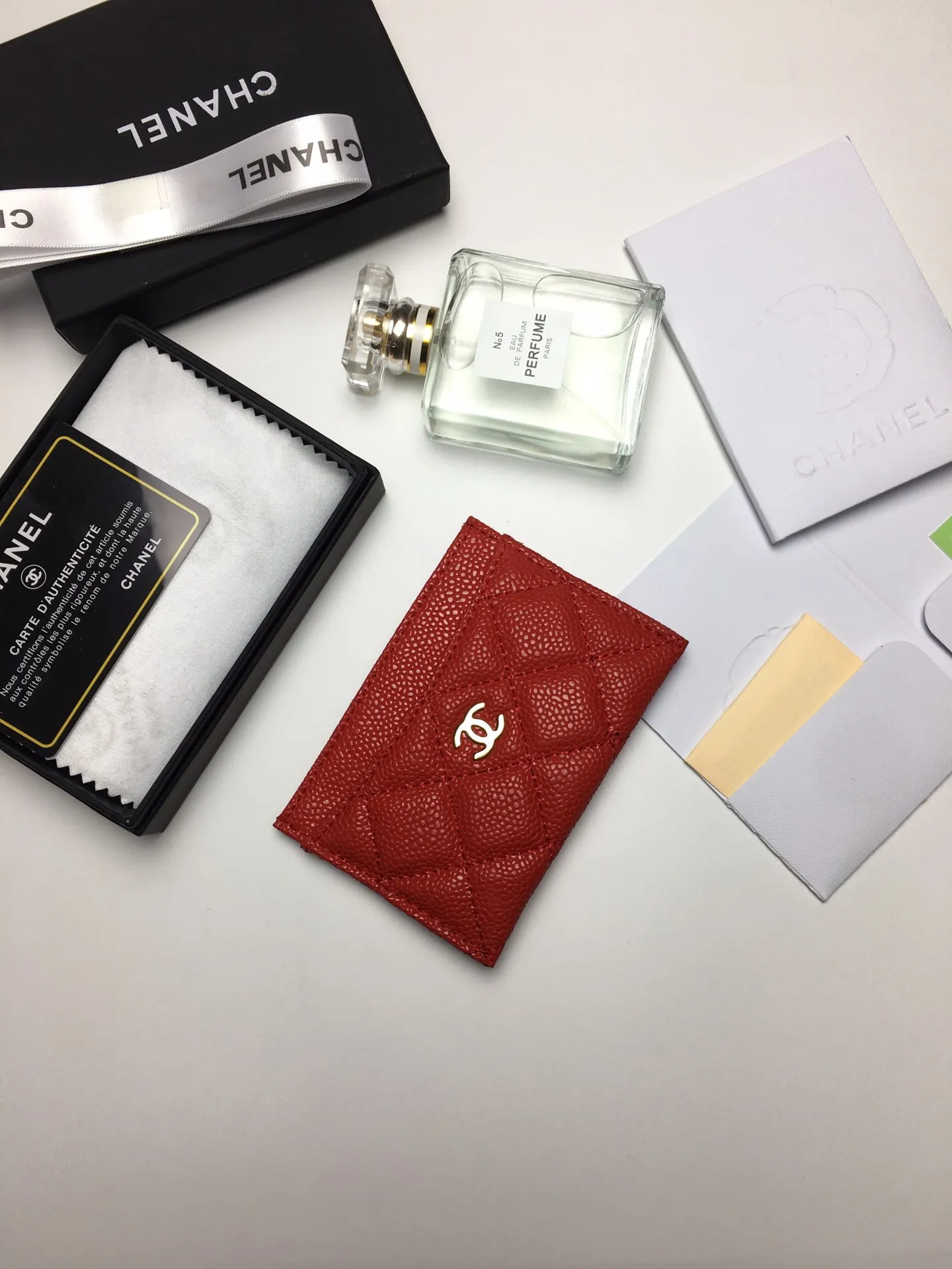💰90 CHANEL Chanel counter card holder👍Model number: AP446/Caviar Size: 7.5×11.2×0.5cm Caviar cowhide outside + sheepskin inside + gold hardware😍😍Fine workmanship High-end quality [Rose] Complete accessories