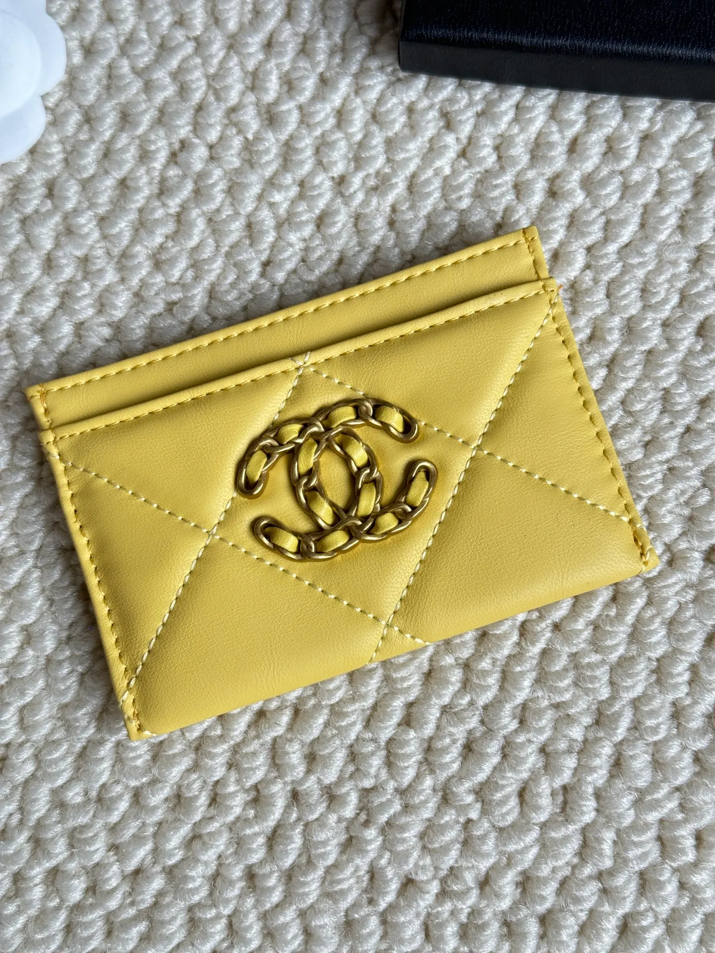 💰100 chanel classic sheepskin card bag Chanel counter new card holder👍 Model number: AP2364 Size: 7.5 × 11.2 × 0.5 cm 😍😍Fine workmanship and high-end quality