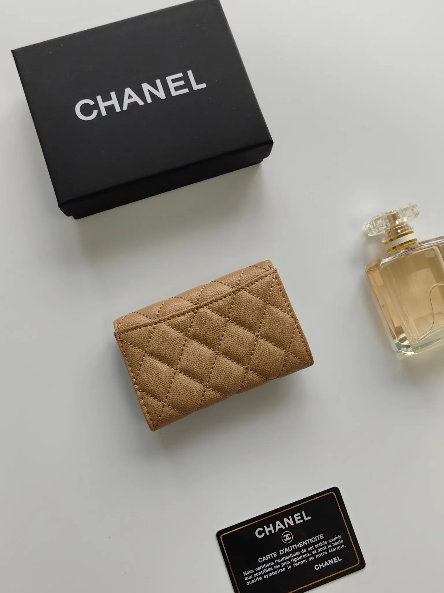 ￥130 CHANEL Chanel classic flap card holder. Imported sheepskin and caviar cowhide, card holder and coin purse integrated, with slip pocket on the back, model number: AP448, size: 7.5 × 11.3 × 2.1 cm