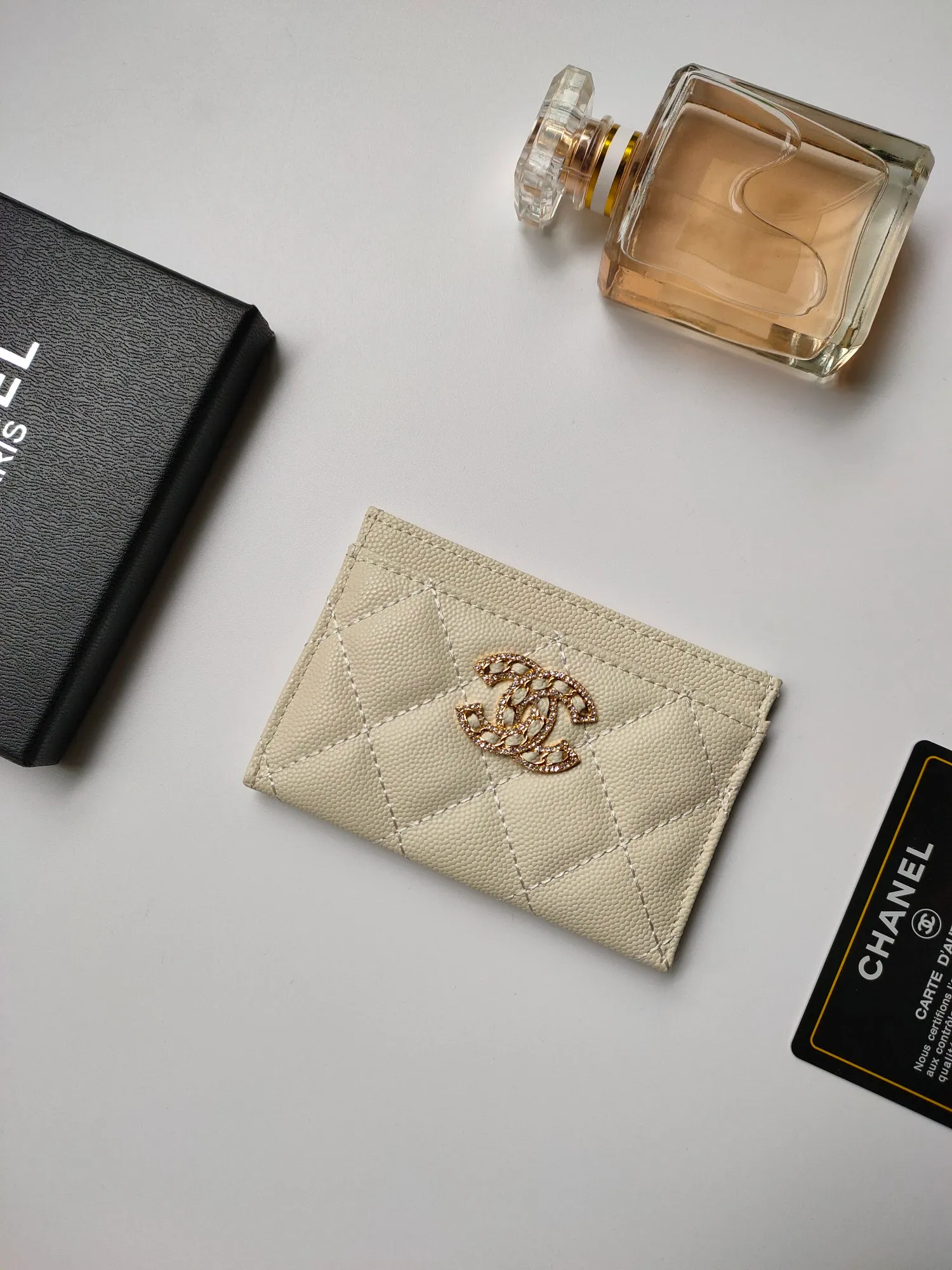 💰110 CHANEL Chanel counter new card holder👍Model number: AP5494 Size: 7.5 × 11.2 × 0.5 cm 😍😍Fine workmanship and high-end quality