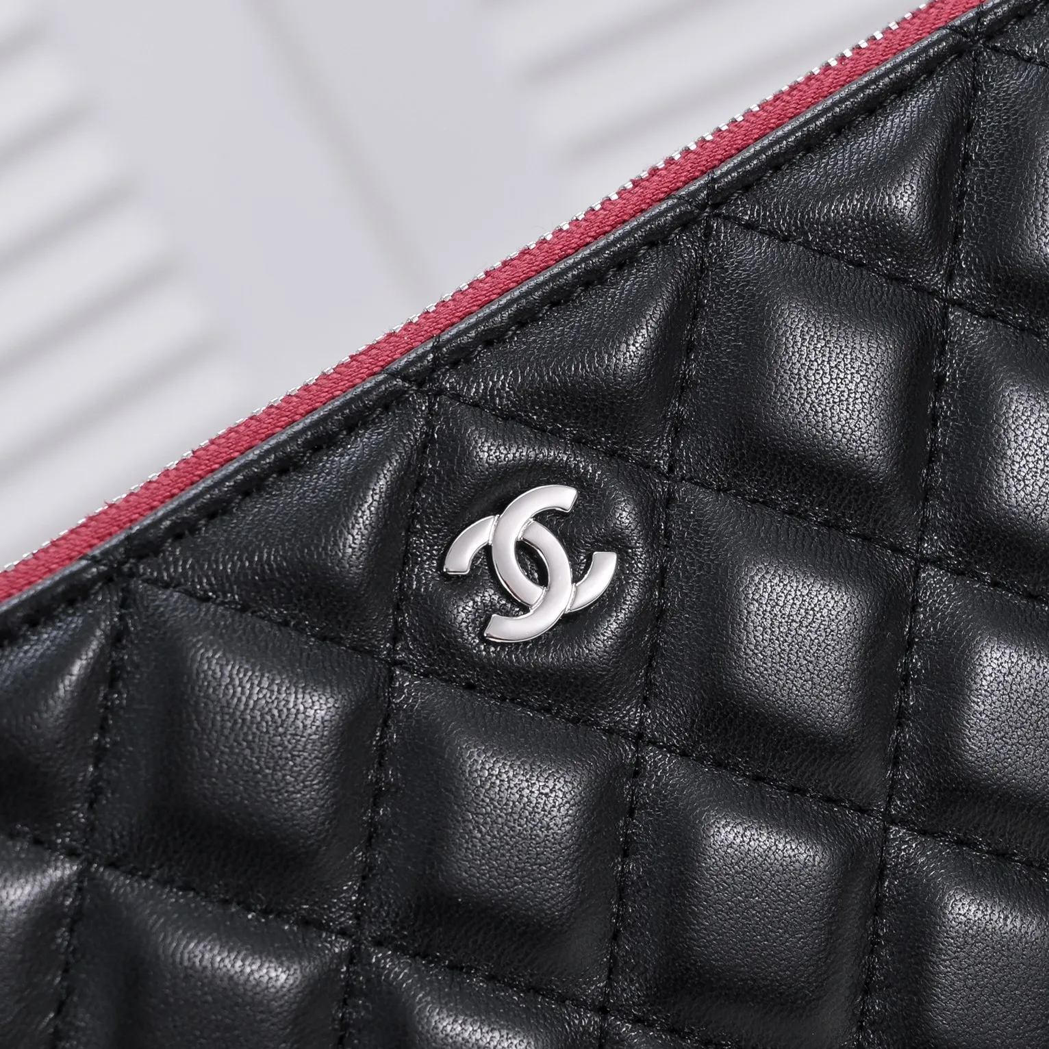 💰340￥Silver buckle with box Chanel/Chanel🔥Original sheepskin ⚡⚡The latest official website🐏Sheepskin rhombus handbag👏👏more fashionable and trendy📢 📢It looks more noble and generous when you get it💗💗All major counters are synchronized🎀🎀Size: 34*24cm Style number: 80573