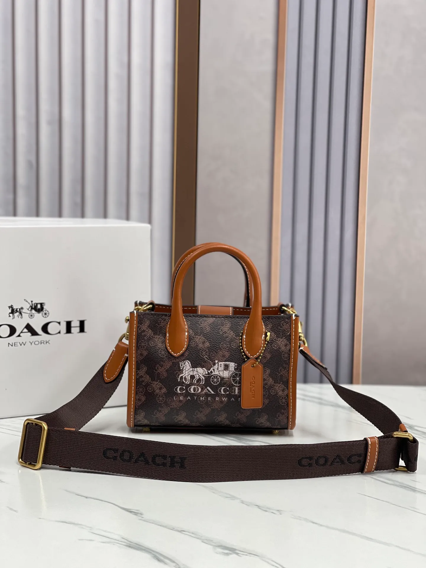 Top original order p420💰coach/Coach new small size model CT890/CT891 counter new ACE carriage pattern women's tote bag single shoulder crossbody handheld tote bag double shoulder strap design size: 18·13·8