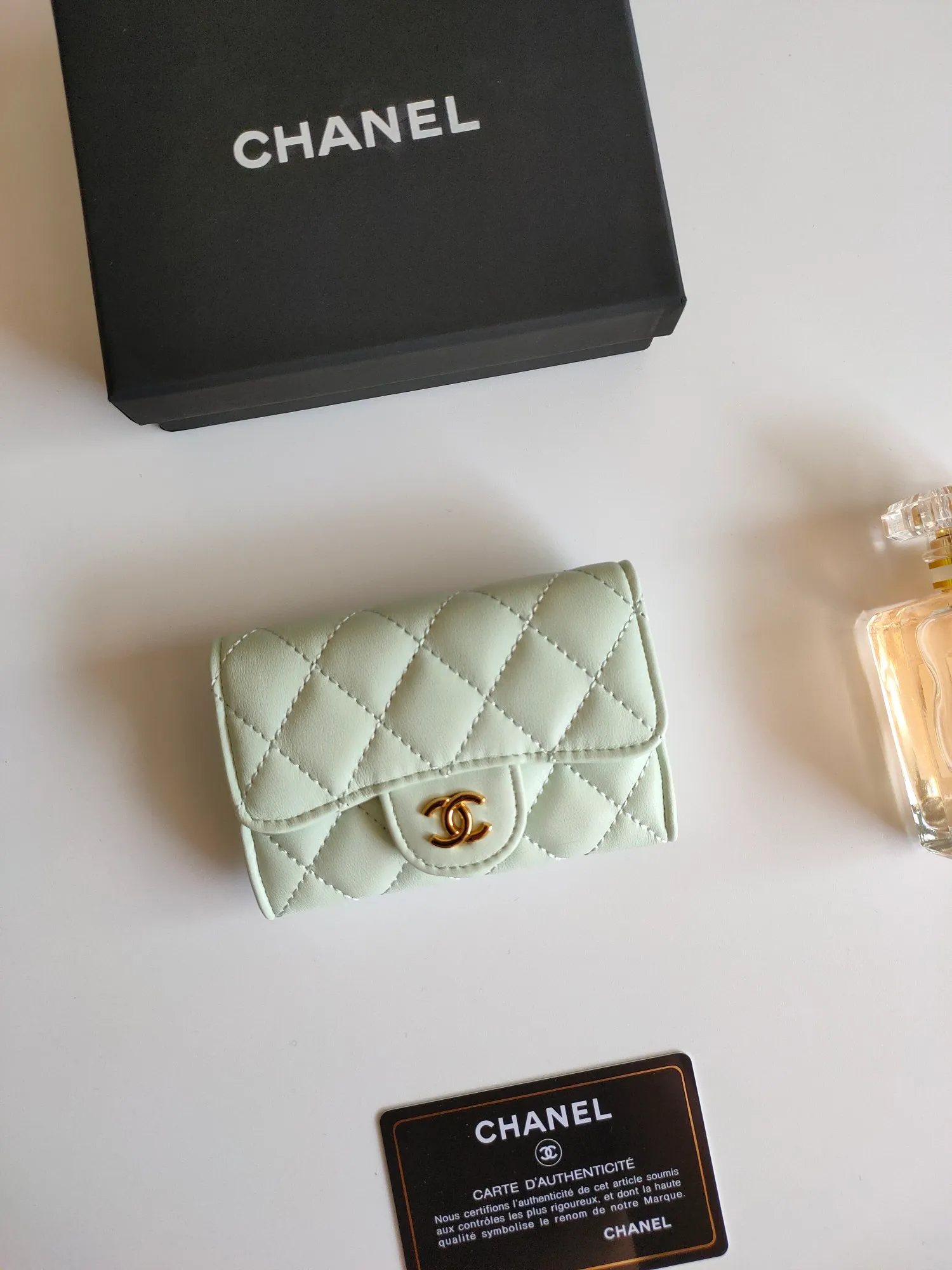 ￥110 CHANEL Chanel classic flap card holder. Imported sheepskin and caviar cowhide, card holder and coin purse integrated, with slip pocket on the back, model number: AP448, size: 7.5 × 11.3 × 2.1 cm
