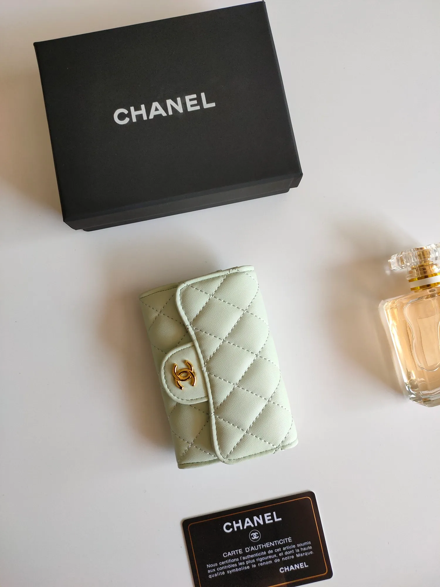￥110 CHANEL Chanel classic flap card holder. Imported sheepskin and caviar cowhide, card holder and coin purse integrated, with slip pocket on the back, model number: AP448, size: 7.5 × 11.3 × 2.1 cm