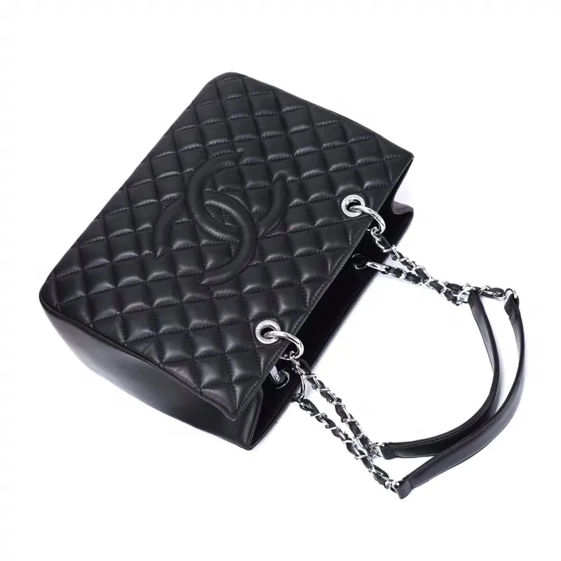 💰480￥Chanel👄👄gst Chanel Hampus Shopping Bag Original imported sheepskin from France👍👍Top-grade original hardware 💃💃Don’t pick anyone, anyone can carry it with style 💄💄It’s stylish when you carry it on your back Dimensions: 34.5x25.5x14 Style No.: 50995