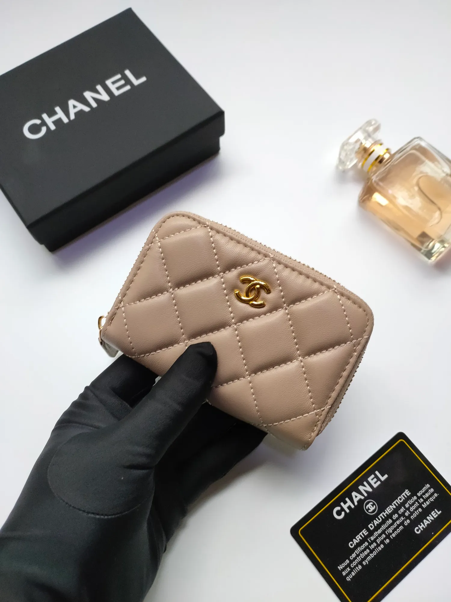 ￥110 Chanel card holder❤Coin purse️❤️Full leather inside and outside. Counter style. Impeccable workmanship details. Adhere to high quality. Style number: AP452 Size: 10x9cm