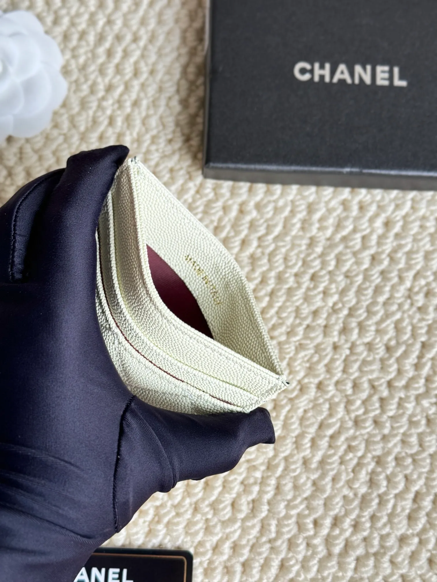 💰100Chanel Chanel counter classic card holder Model number: AP456 Made of cowhide caviar, a classic and timeless mini card holder. Super cute😍 Size: 7.5×11.2×0.5cm Fine workmanship and high-end quality