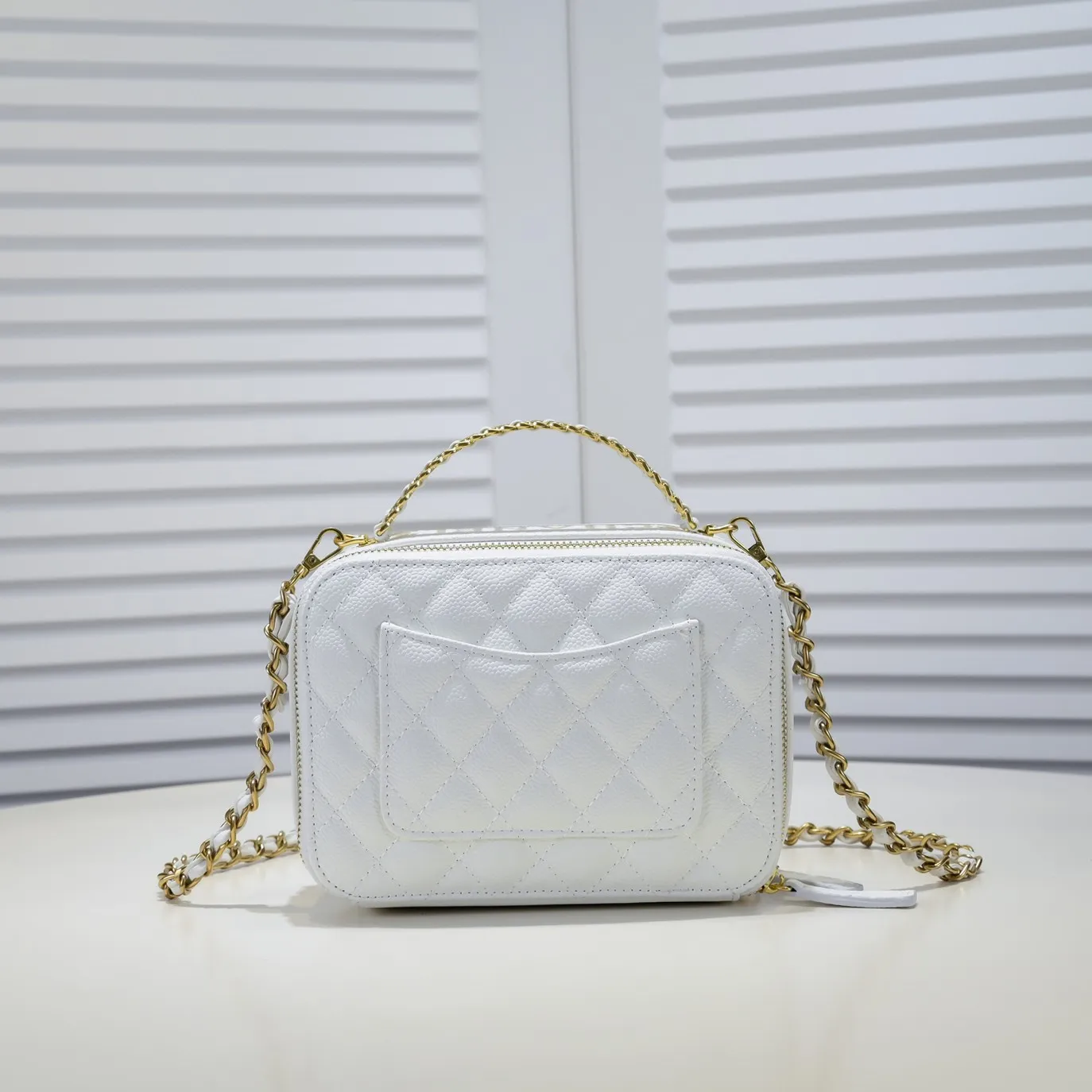 💰420￥Official website Chanel, caviar handle letter bag double c camera chain crossbody bag shipped in large quantities, style number: 9081 size: 20*9*15cm