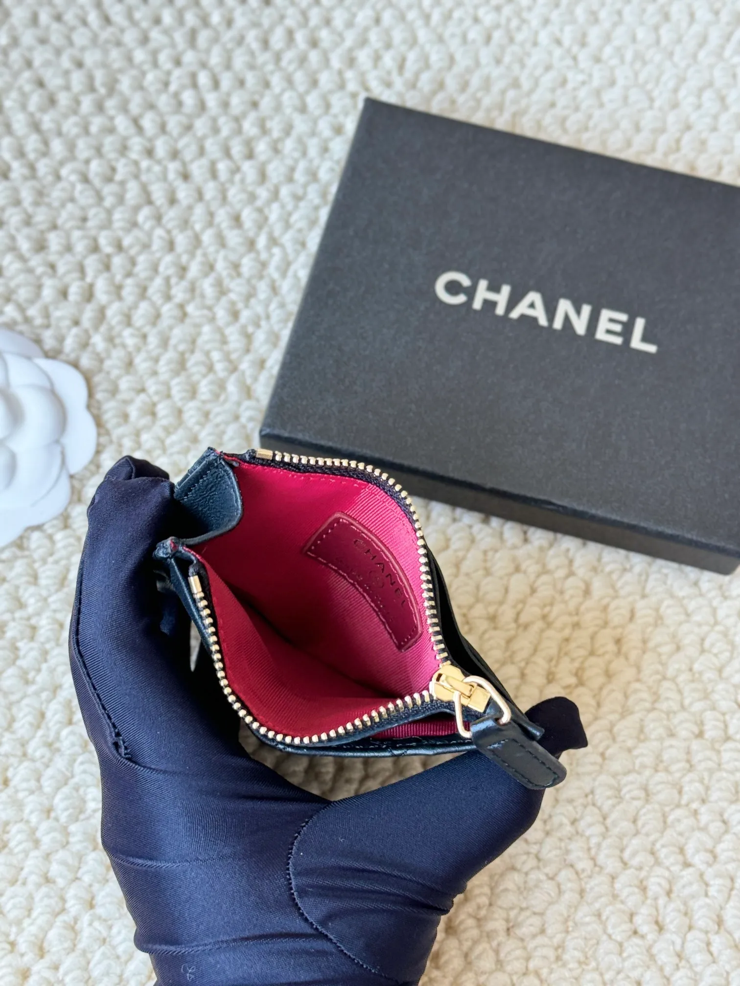 💰120 Chanel single-pull card holder can hold four cards and change, can be held in hand, can be put in the bag, easy to store, small and cute mini card holder, made of cowhide, model number A84105, size: 9x11.5cm​