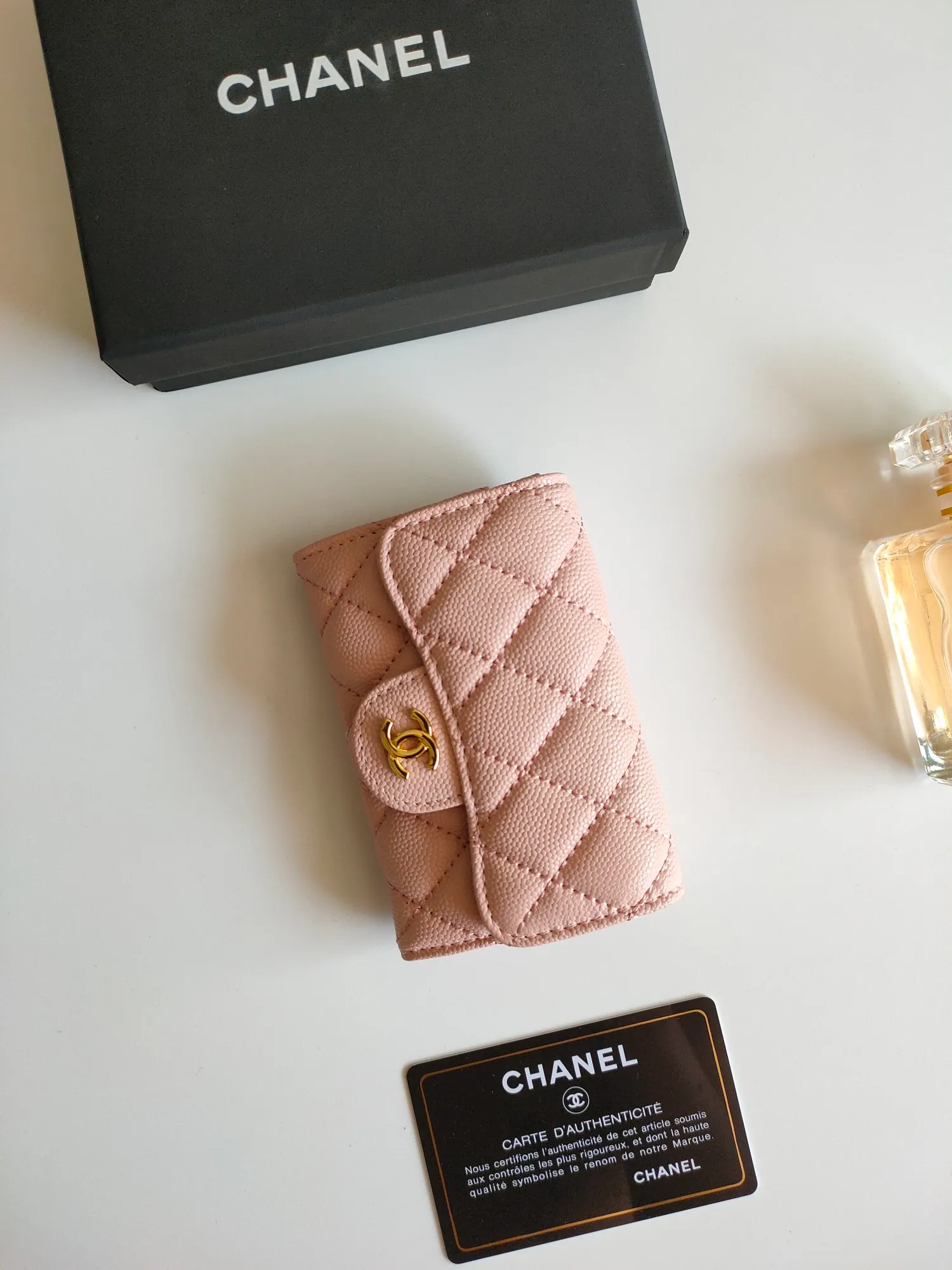 ￥130 CHANEL Chanel classic flap card holder. Imported sheepskin and caviar cowhide, card holder and coin purse integrated, with slip pocket on the back, model number: AP448, size: 7.5 × 11.3 × 2.1 cm