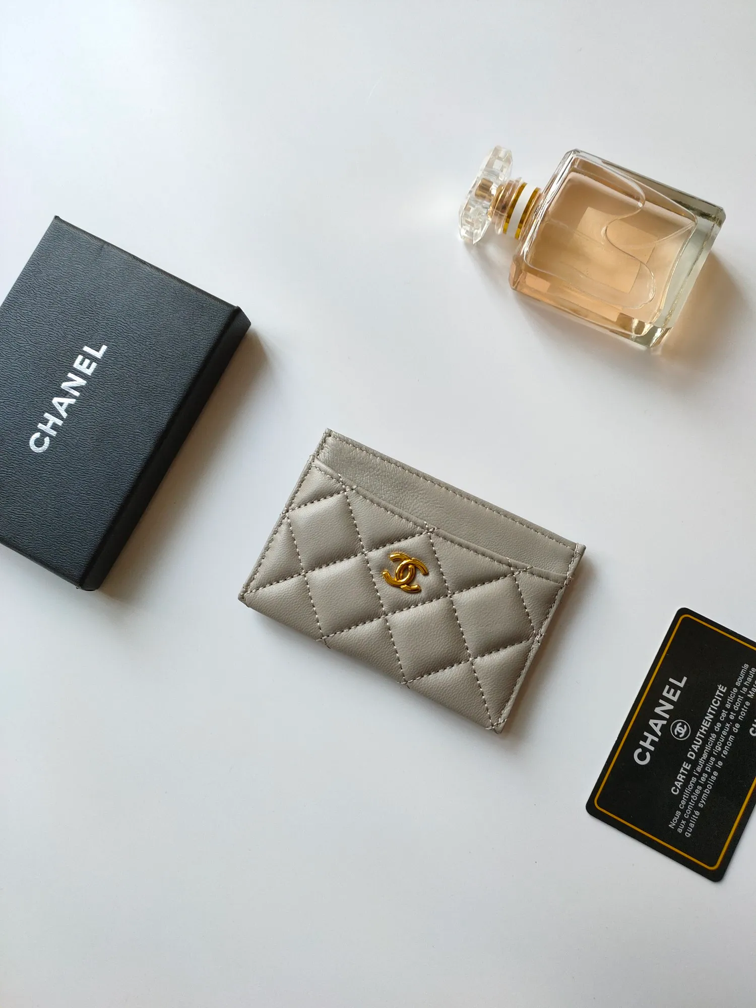 💰90 CHANEL Chanel counter style classic card holder👍Model number: AP446 Size: 7.5×11.2×0.5cm Sheepskin inside and outside😍😍Fine workmanship and high-end quality