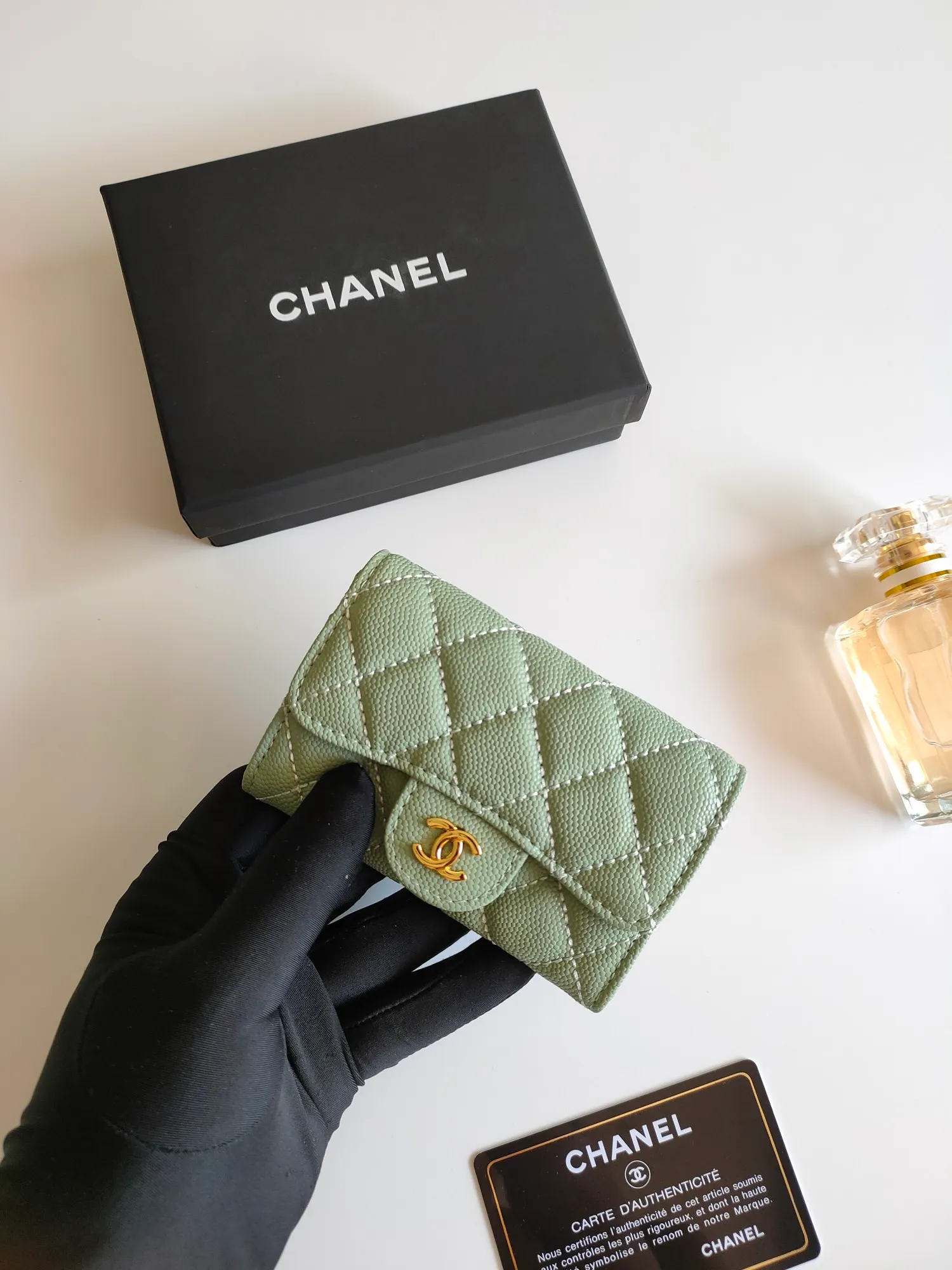 ￥110 CHANEL Chanel classic flap card holder. Imported sheepskin and caviar cowhide, card holder and coin purse integrated, with slip pocket on the back, model number: AP448, size: 7.5 × 11.3 × 2.1 cm