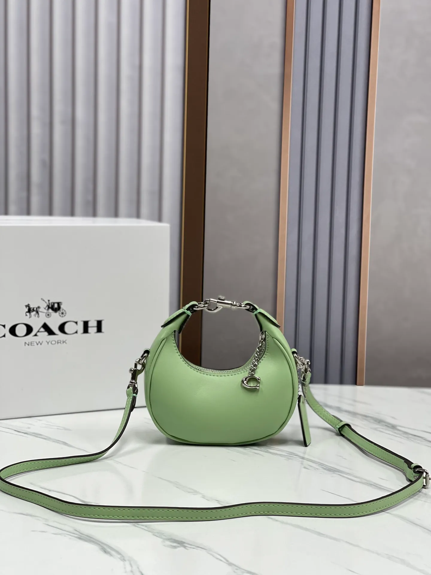 Batch 360💰Coach’s new women’s mini dumpling bag model: CR506 wrist bag, shoulder crossbody retro half-moon bag jonie armpit bag, size: 15*7*6