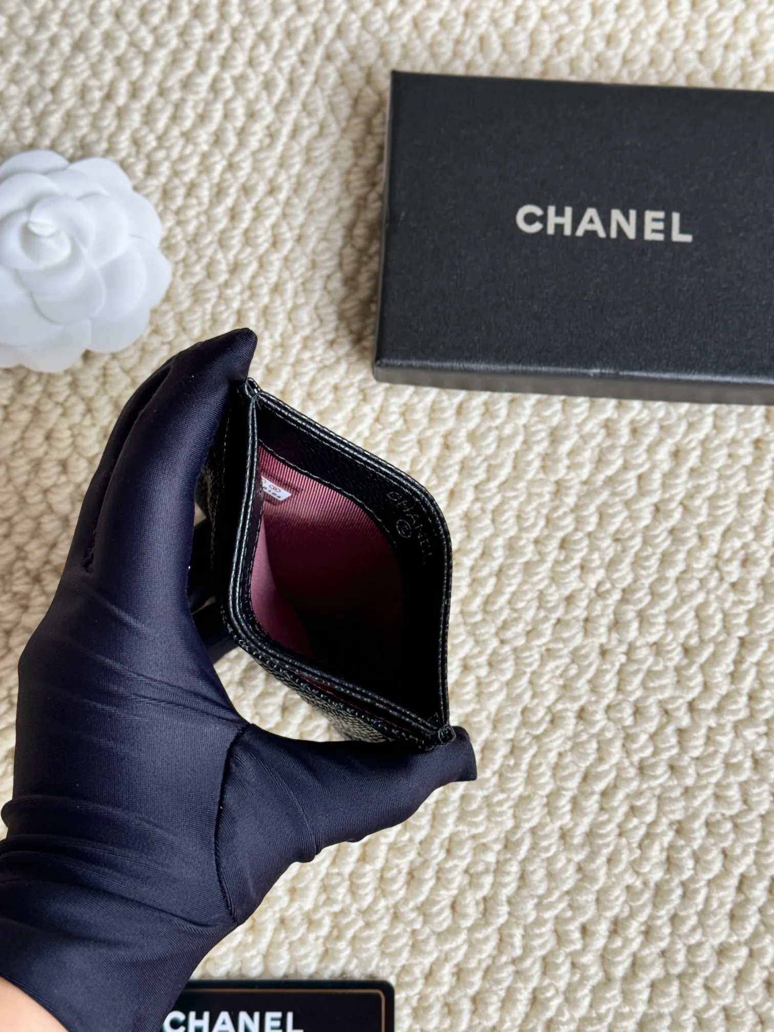 💰100Chanel Chanel counter classic card holder Model number: AP456 Made of cowhide caviar, a classic and timeless mini card holder. Super cute😍 Size: 7.5×11.2×0.5cm Fine workmanship and high-end quality