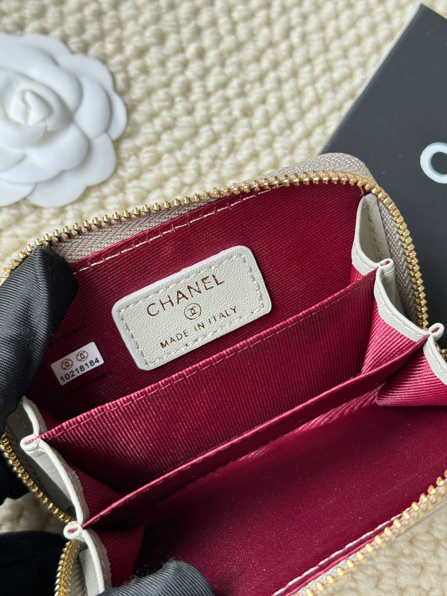 💰130Chanel card holder❤Coin purse️❤️Full leather inside and outside. Counter style. Impeccable workmanship details. Adhere to high quality. Style number: P1920 Size: 11.5x8cm