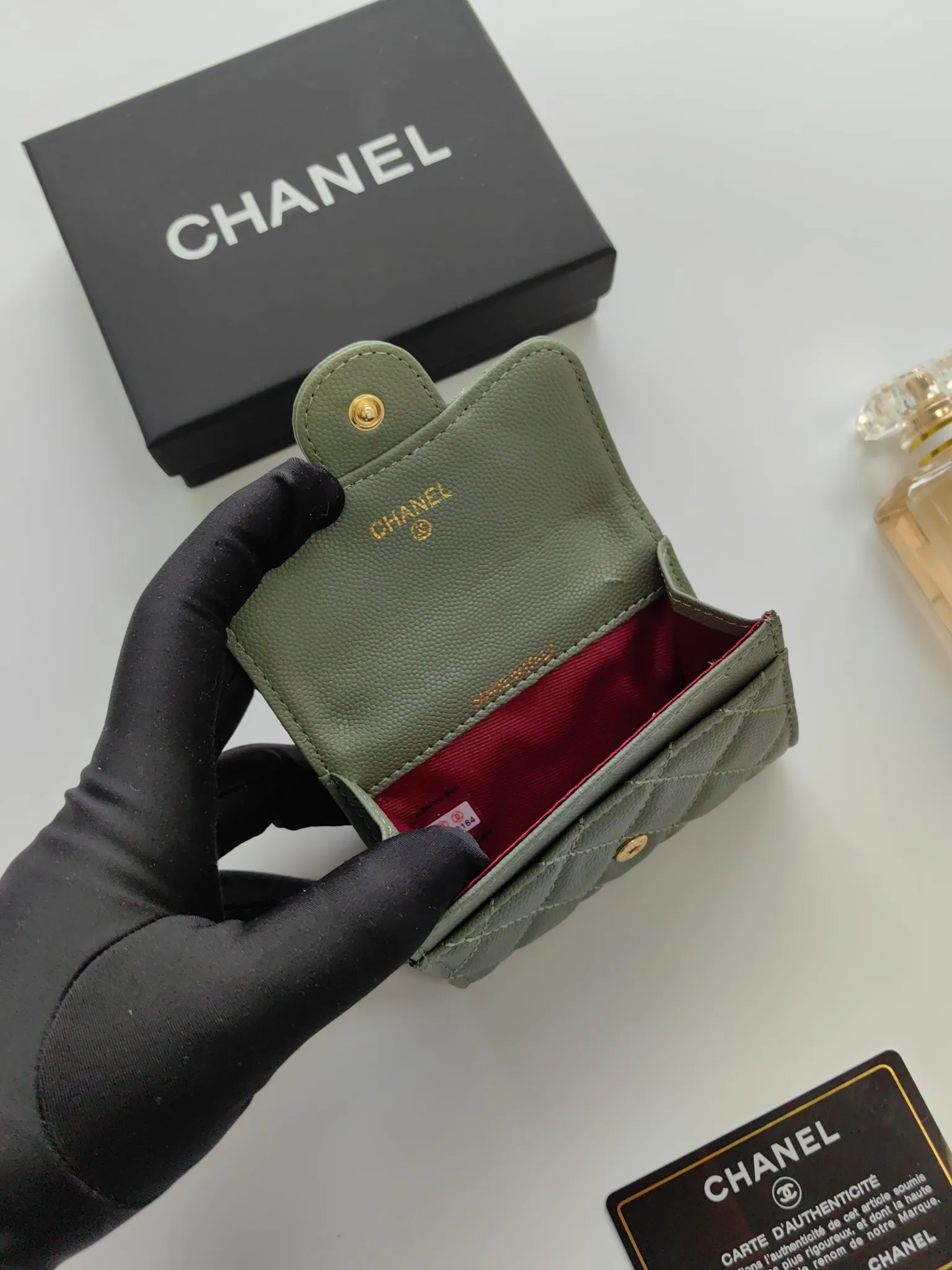 ￥110 CHANEL Chanel classic flap card holder. Imported sheepskin and caviar cowhide, card holder and coin purse integrated, with slip pocket on the back, model number: AP448, size: 7.5 × 11.3 × 2.1 cm