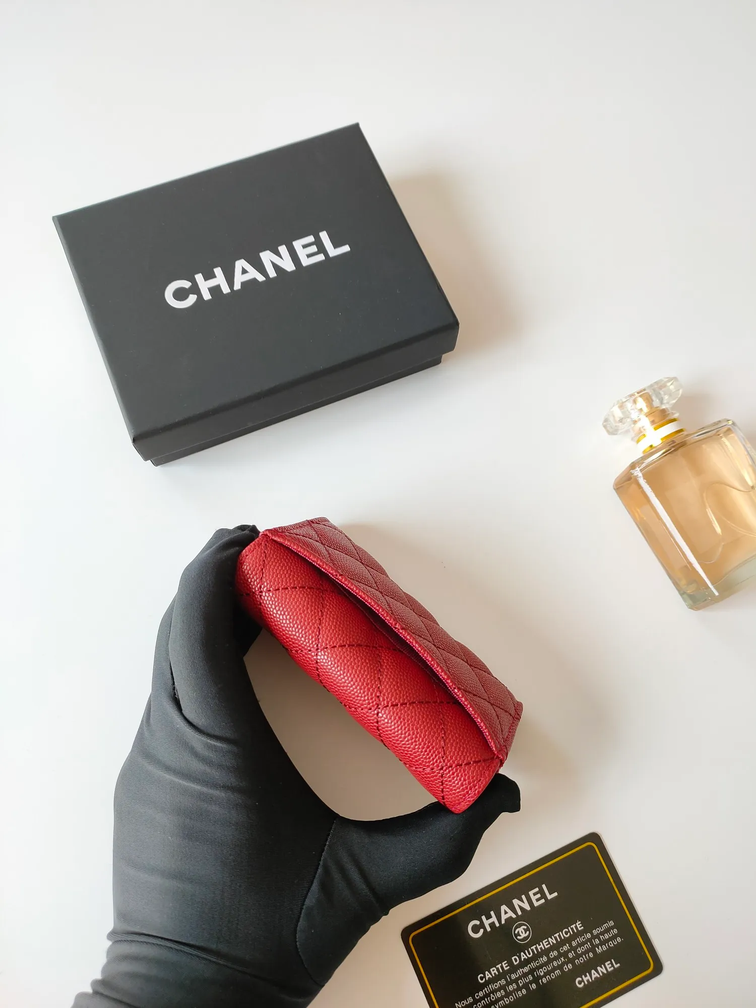 ￥130 CHANEL Chanel classic flap card holder. Imported sheepskin and caviar cowhide, card holder and coin purse integrated, with slip pocket on the back, model number: AP448, size: 7.5 × 11.3 × 2.1 cm