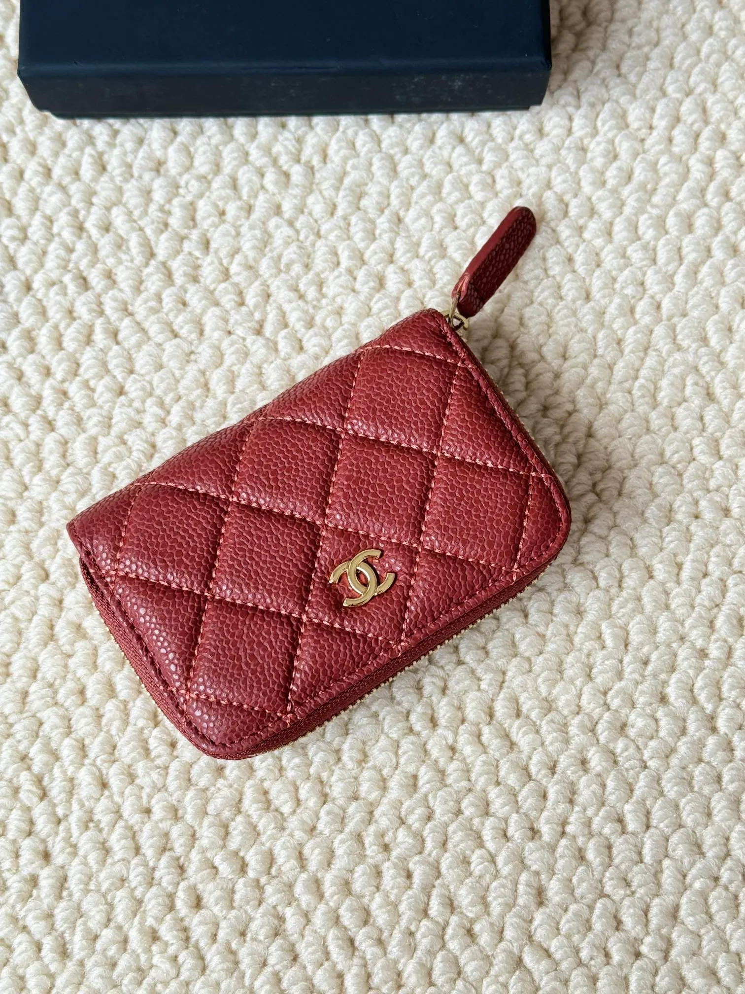 💰120 Style No.: AP462 Chanel Caviar Leather Series Chanel Card Holder ❤Coin Purse️❤️ Impeccable workmanship details, insisting on high quality Size: 10x9cm