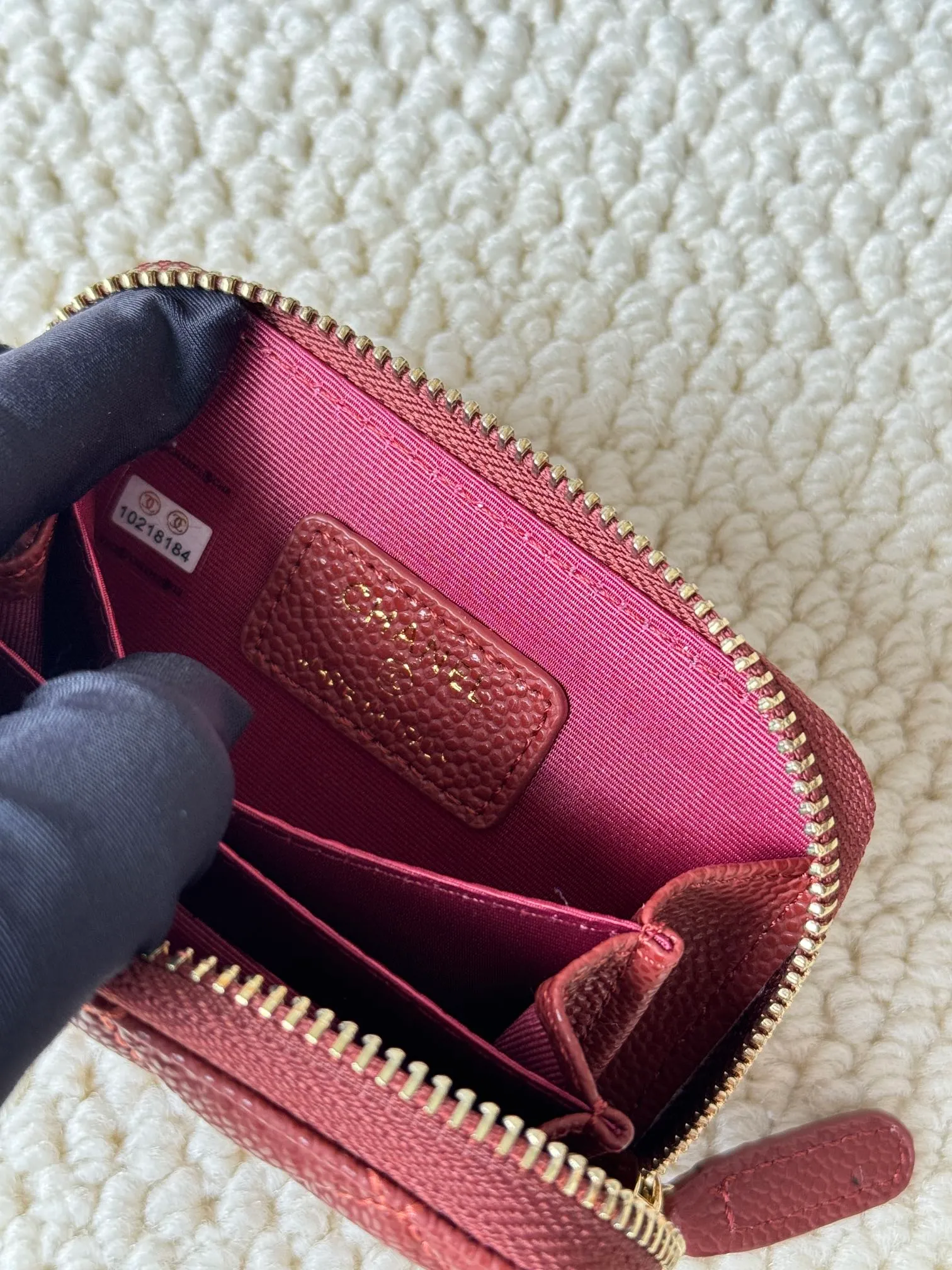 💰120 Style No.: AP462 Chanel Caviar Leather Series Chanel Card Holder ❤Coin Purse️❤️ Impeccable workmanship details, insisting on high quality Size: 10x9cm