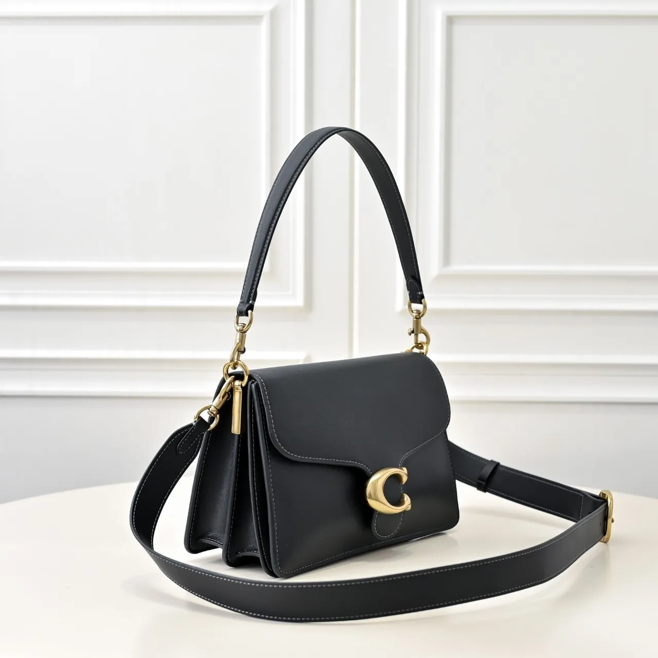 Style number: CAF52 Size: 26*17*9cm