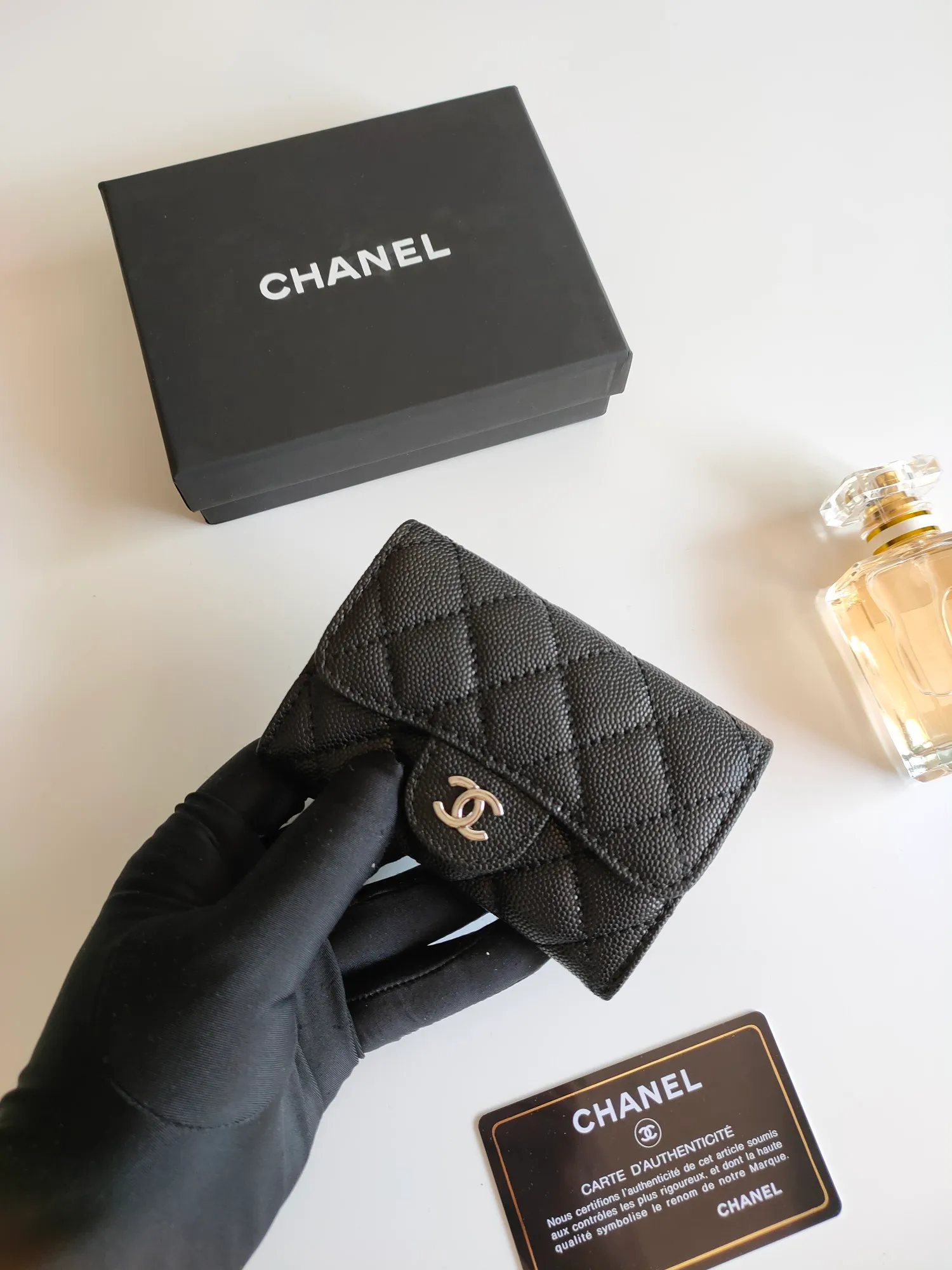 ￥130 CHANEL Chanel classic flap card holder. Imported sheepskin and caviar cowhide, card holder and coin purse integrated, with slip pocket on the back, model number: AP448, size: 7.5 × 11.3 × 2.1 cm