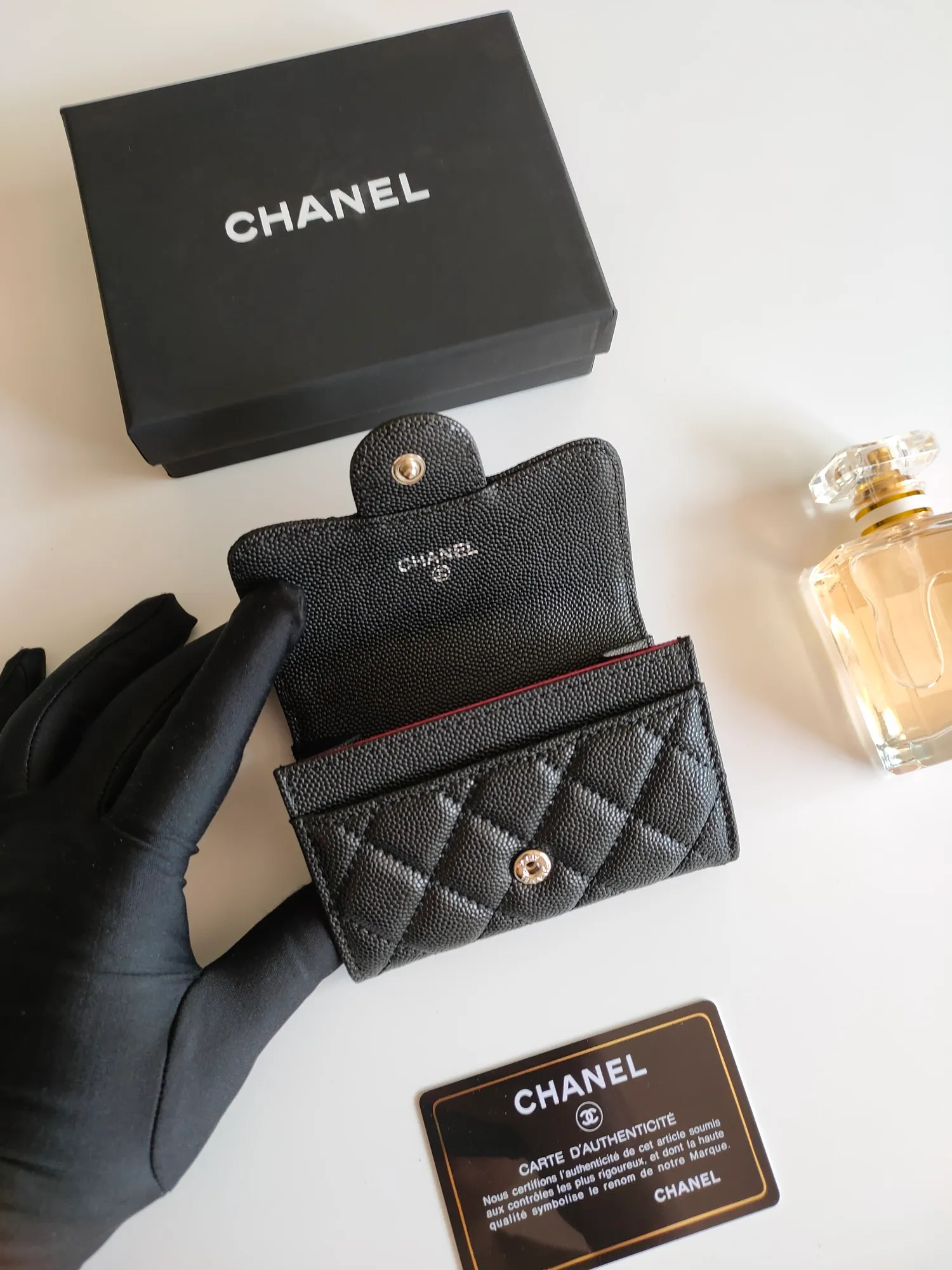 ￥130 CHANEL Chanel classic flap card holder. Imported sheepskin and caviar cowhide, card holder and coin purse integrated, with slip pocket on the back, model number: AP448, size: 7.5 × 11.3 × 2.1 cm