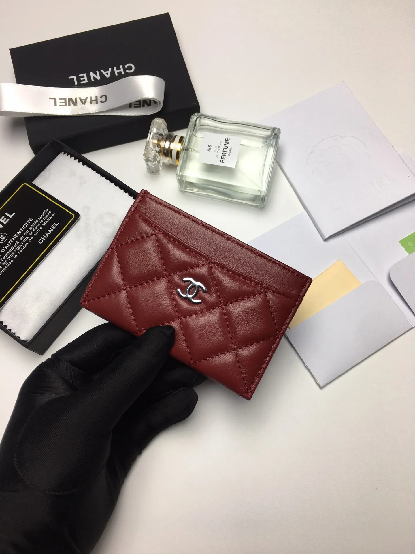 💰90 CHANEL Chanel counter card holder👍Model number: AP446 Size: 7.5×11.2×0.5cm Full sheepskin inside and outside + silver hardware😍😍Fine workmanship High-end quality [Rose] Complete accessories