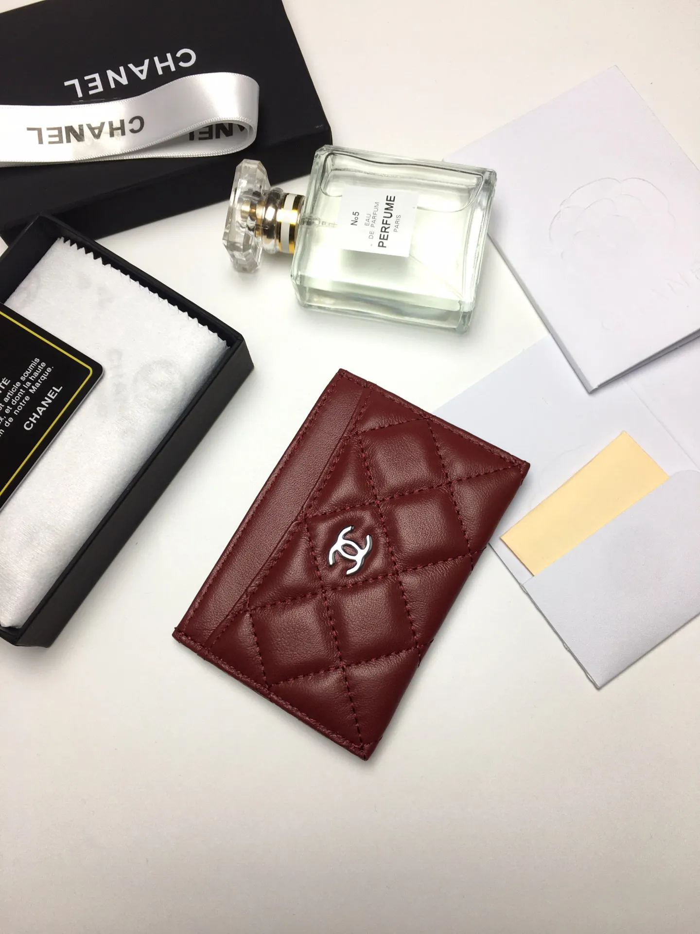 💰90 CHANEL Chanel counter card holder👍Model number: AP446 Size: 7.5×11.2×0.5cm Full sheepskin inside and outside + silver hardware😍😍Fine workmanship High-end quality [Rose] Complete accessories