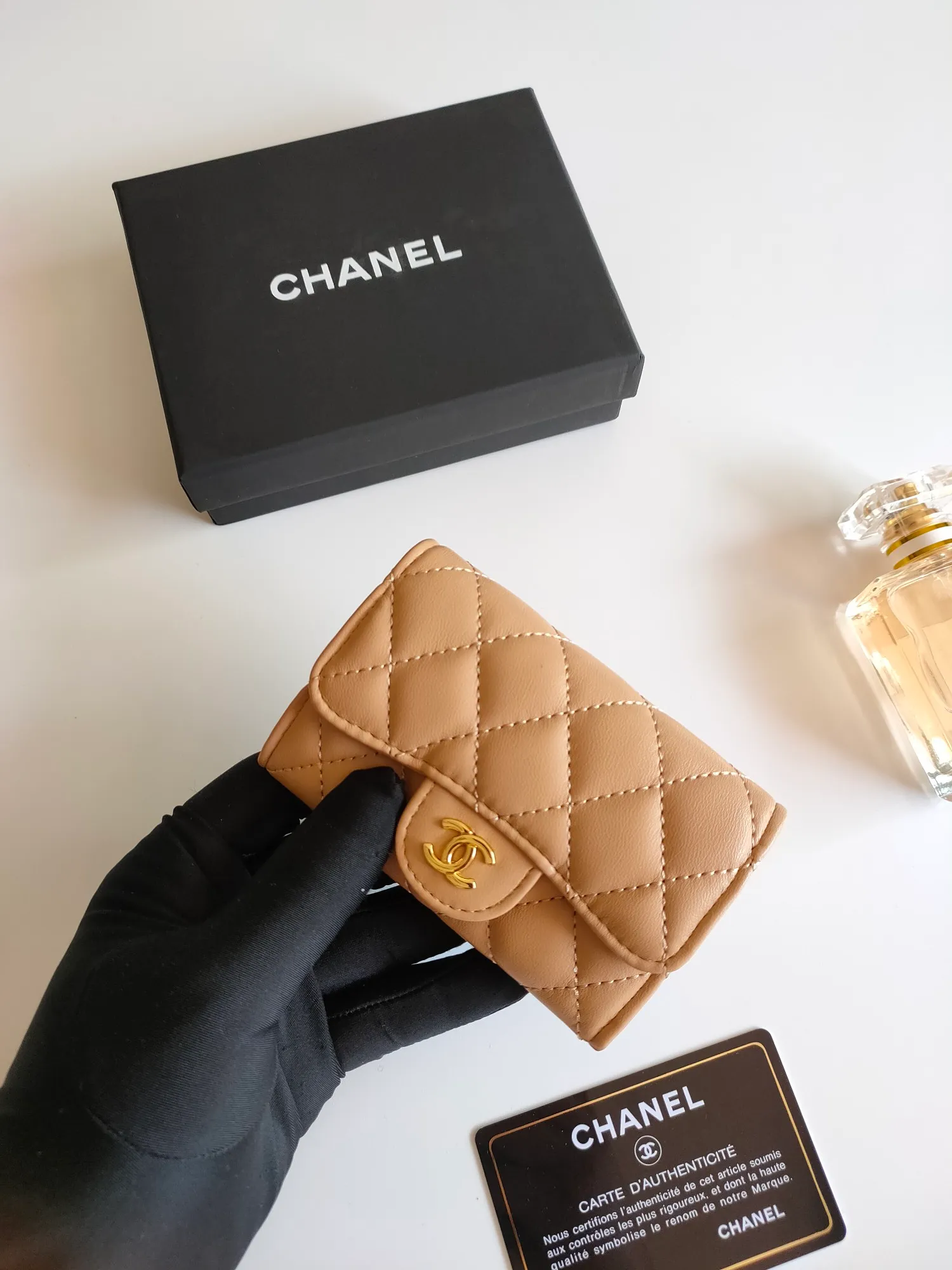 ￥130 CHANEL Chanel classic flap card holder. Imported sheepskin and caviar cowhide, card holder and coin purse integrated, with slip pocket on the back, model number: AP448, size: 7.5 × 11.3 × 2.1 cm