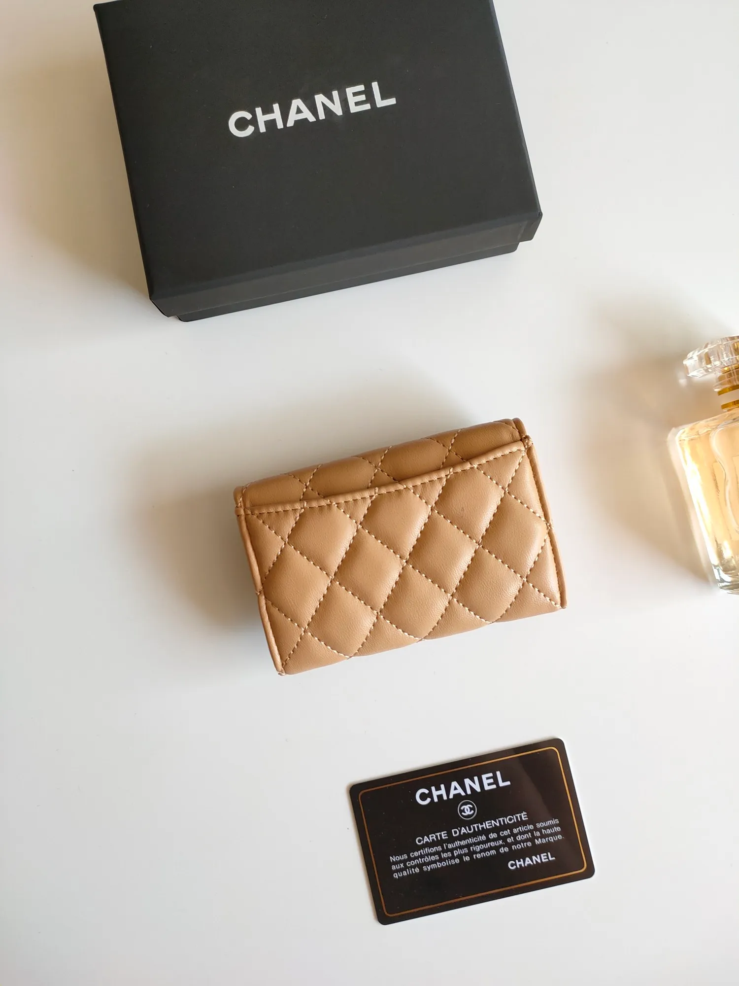 ￥130 CHANEL Chanel classic flap card holder. Imported sheepskin and caviar cowhide, card holder and coin purse integrated, with slip pocket on the back, model number: AP448, size: 7.5 × 11.3 × 2.1 cm
