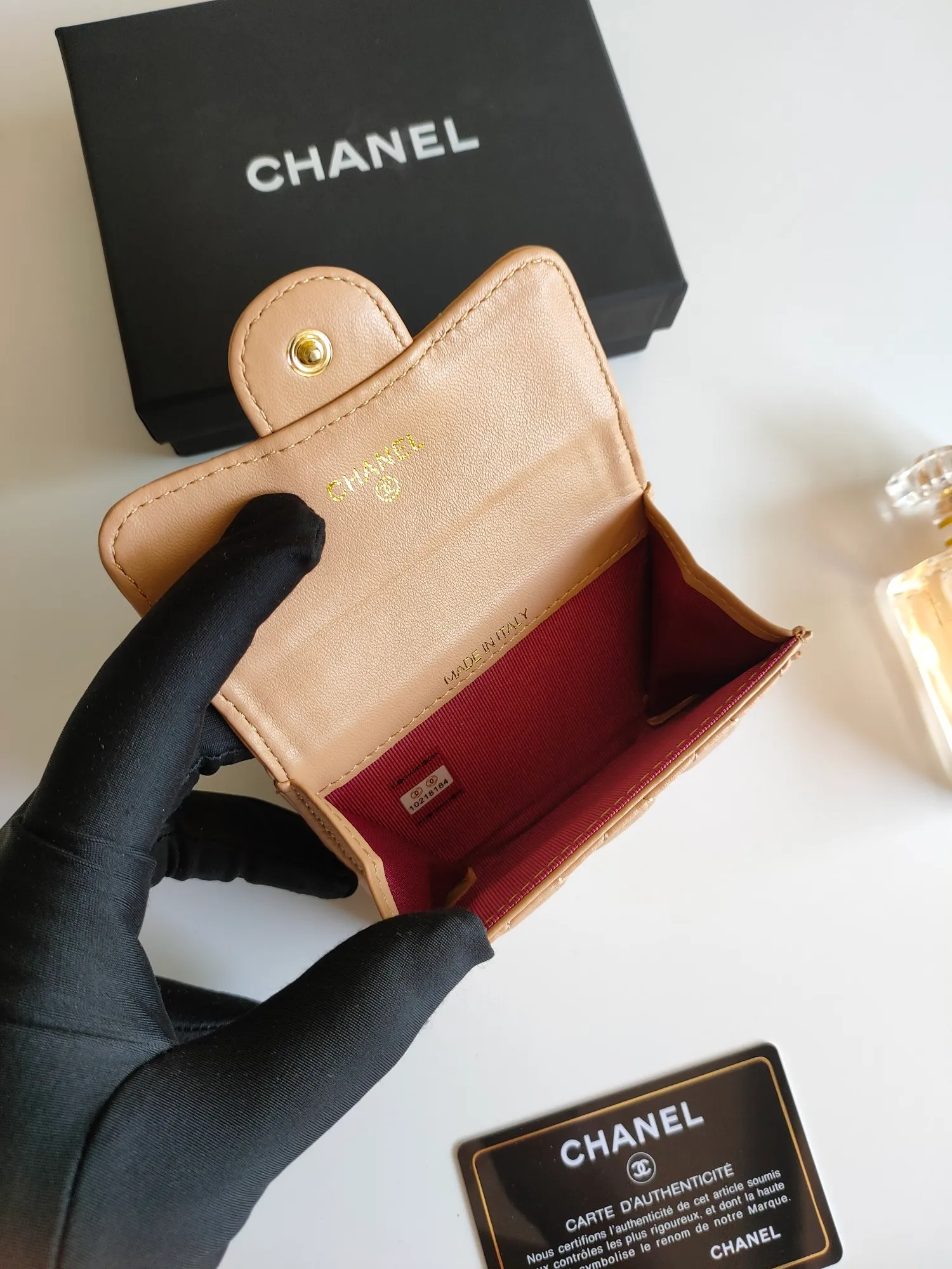 ￥130 CHANEL Chanel classic flap card holder. Imported sheepskin and caviar cowhide, card holder and coin purse integrated, with slip pocket on the back, model number: AP448, size: 7.5 × 11.3 × 2.1 cm