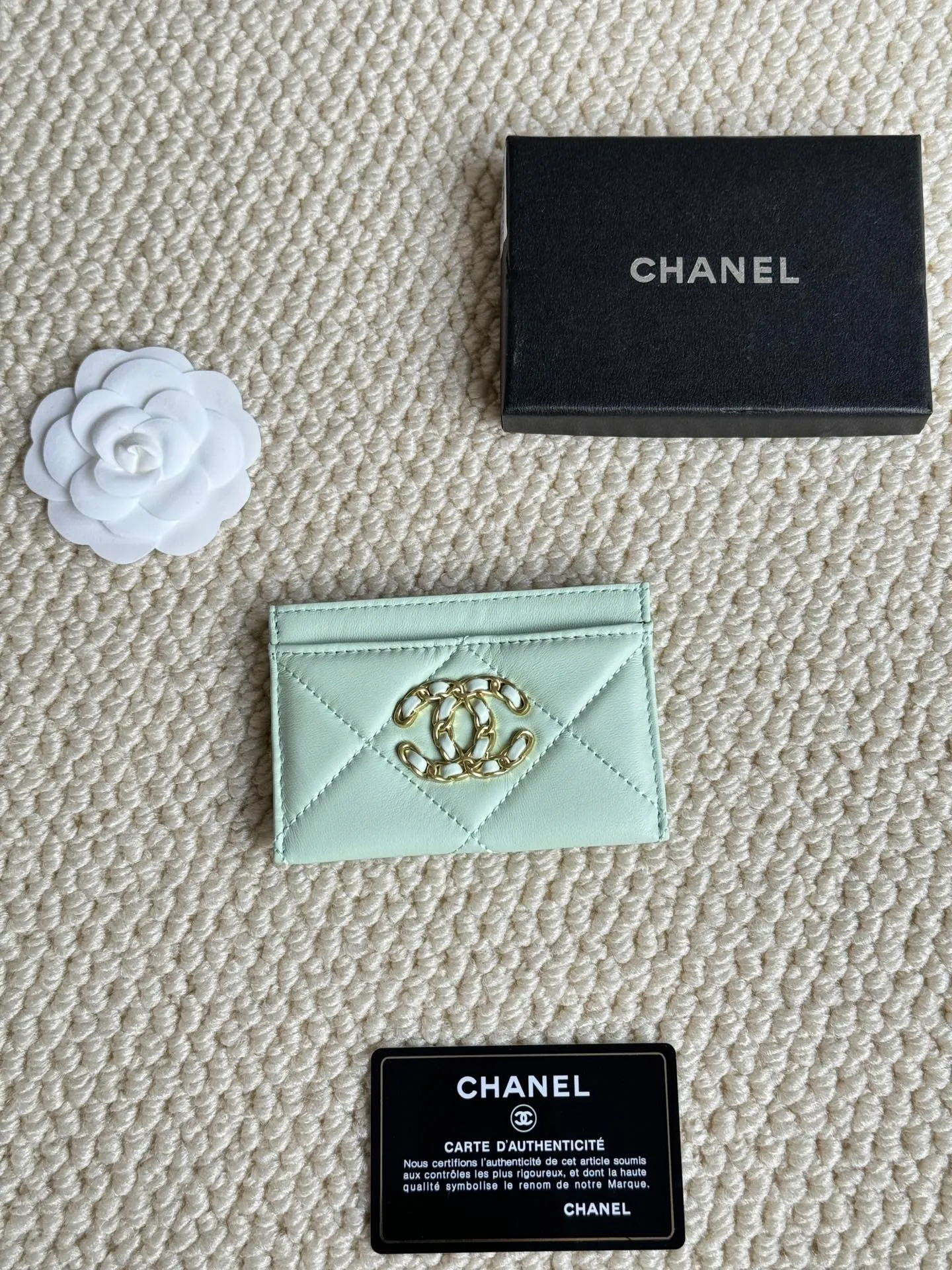 💰100 chanel classic sheepskin card bag Chanel counter new card holder👍 Model number: AP2364 Size: 7.5 × 11.2 × 0.5 cm 😍😍Fine workmanship and high-end quality