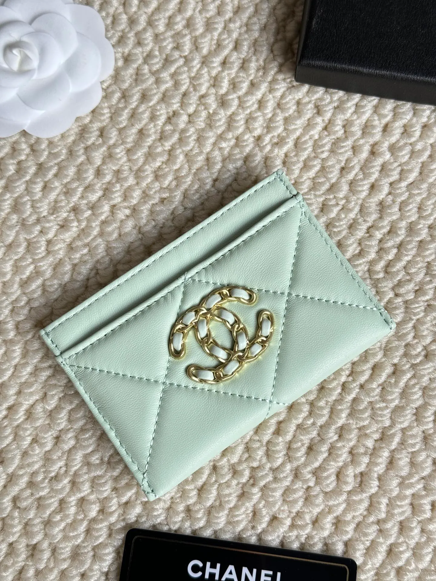💰100 chanel classic sheepskin card bag Chanel counter new card holder👍 Model number: AP2364 Size: 7.5 × 11.2 × 0.5 cm 😍😍Fine workmanship and high-end quality