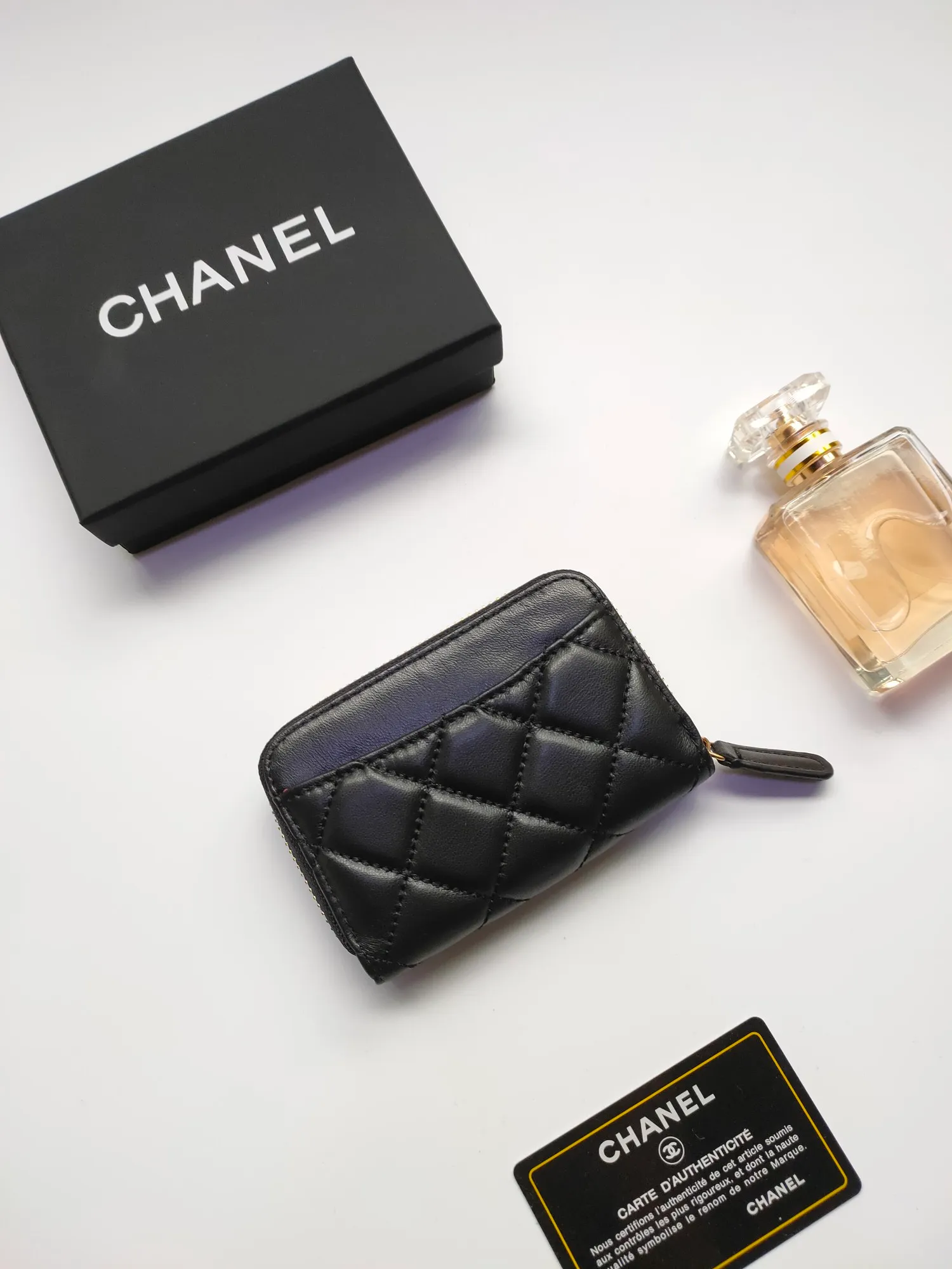 ￥110 Chanel card holder❤Coin purse️❤️Full leather inside and outside. Counter style. Impeccable workmanship details. Adhere to high quality. Style number: AP452 Size: 10x9cm