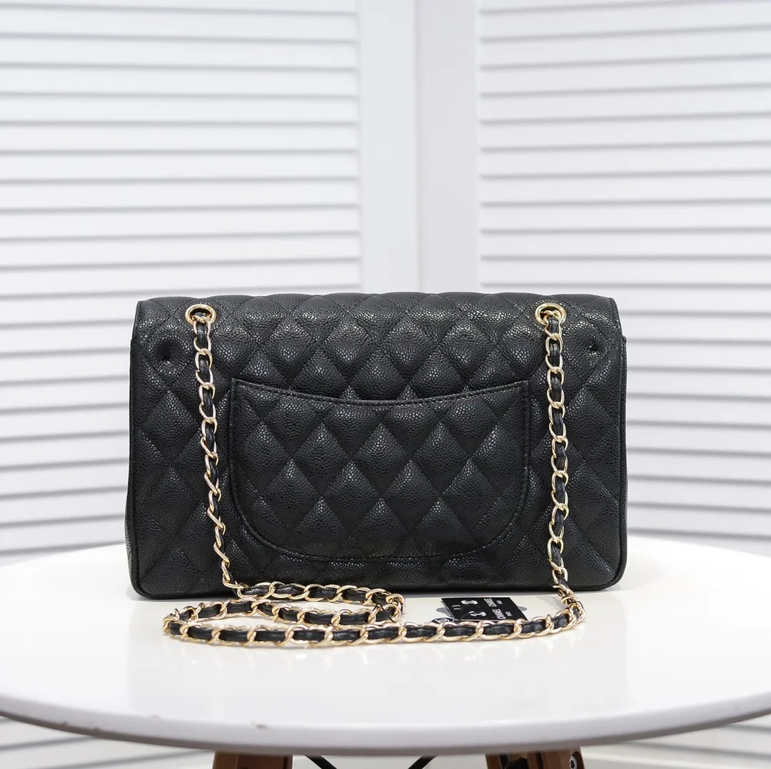 💰480￥[Color] Chanel [Color] Century classic, carefully crafted with exquisite workmanship in every stitch and thread, imported caviar cowhide with original hardware, full rhombus 💯The shape and softness of the whole bag are particularly perfect 👍👍😔😔Classic and irresistible, size: 30X18X8cm, style number: 1113