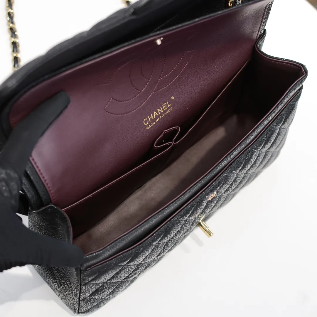 💰480￥[Color] Chanel [Color] Century classic, carefully crafted with exquisite workmanship in every stitch and thread, imported caviar cowhide with original hardware, full rhombus 💯The shape and softness of the whole bag are particularly perfect 👍👍😔😔Classic and irresistible, size: 30X18X8cm, style number: 1113
