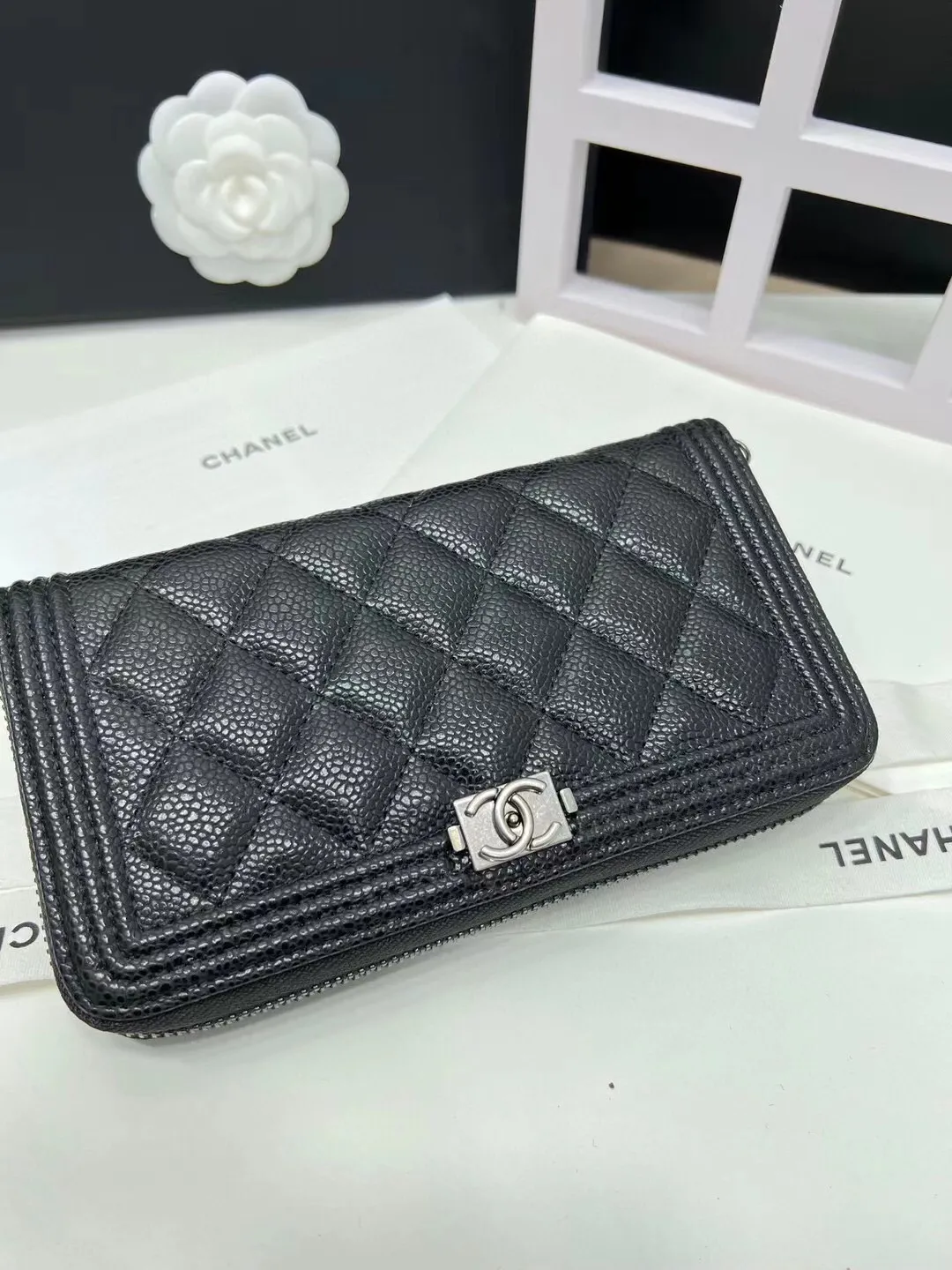 Upgraded version💋leboy series small grain ball grain cowhide vs sheepskin🍃gold and silver buckle.Chanel 🆕new color snap button 20% off long wallet, [satisfied][satisfied] original order quality exquisite lock buckle, exquisite stitching workmanship 8 card slots with the latest packaging 80286🍃Size: 19cm💰180