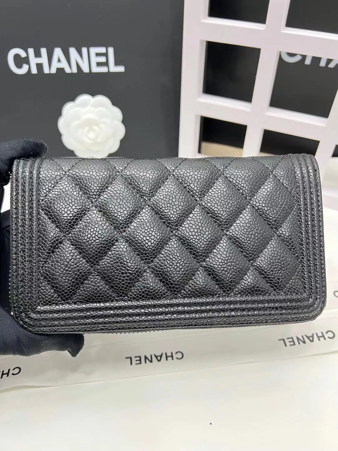 Upgraded version💋leboy series small grain ball grain cowhide vs sheepskin🍃gold and silver buckle.Chanel 🆕new color snap button 20% off long wallet, [satisfied][satisfied] original order quality exquisite lock buckle, exquisite stitching workmanship 8 card slots with the latest packaging 80286🍃Size: 19cm💰180