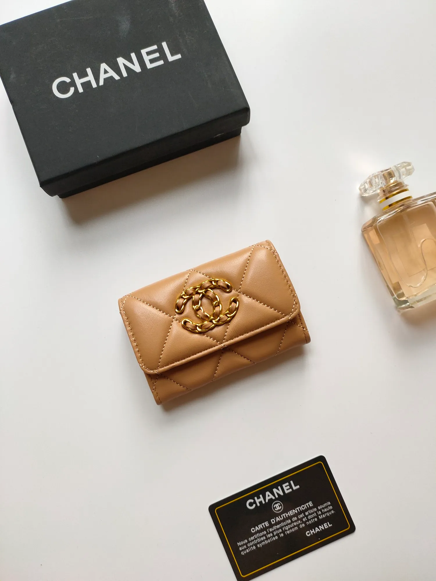 💰140💰CHANEL New Flap Coin Purse [Color][Color][Color] This year’s latest logo is matched with a large rhombus, using imported lambskin and retro hardware...❤️This card holder has a large capacity. It can hold about 1,000 yuan at a 20% discount of 100 yuan, and it can also hold 2.3 cards. ❤️❤️❤️It is very practical! Model number AP3600 size 11*8.5*3cm