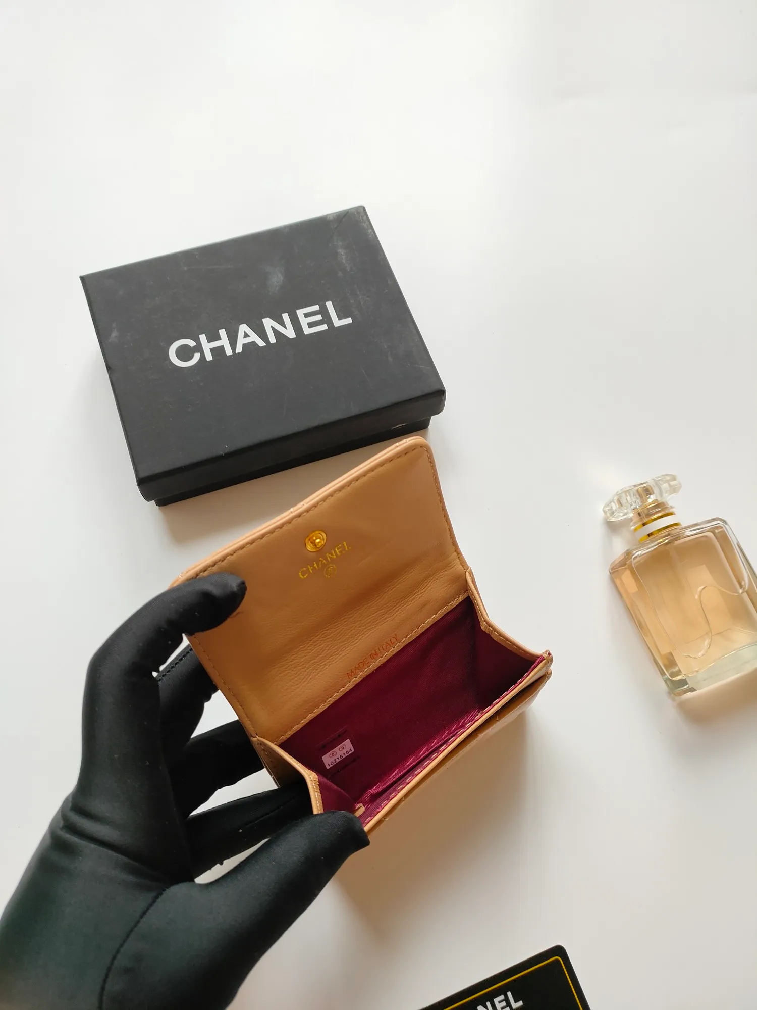💰140💰CHANEL New Flap Coin Purse [Color][Color][Color] This year’s latest logo is matched with a large rhombus, using imported lambskin and retro hardware...❤️This card holder has a large capacity. It can hold about 1,000 yuan at a 20% discount of 100 yuan, and it can also hold 2.3 cards. ❤️❤️❤️It is very practical! Model number AP3600 size 11*8.5*3cm