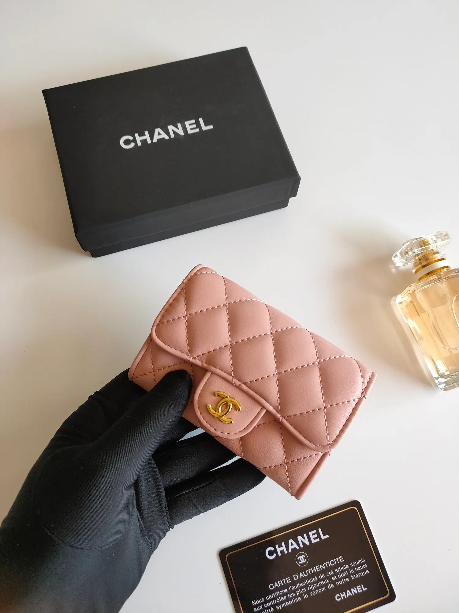 ￥130 CHANEL Chanel classic flap card holder. Imported sheepskin and caviar cowhide, card holder and coin purse integrated, with slip pocket on the back, model number: AP448, size: 7.5 × 11.3 × 2.1 cm