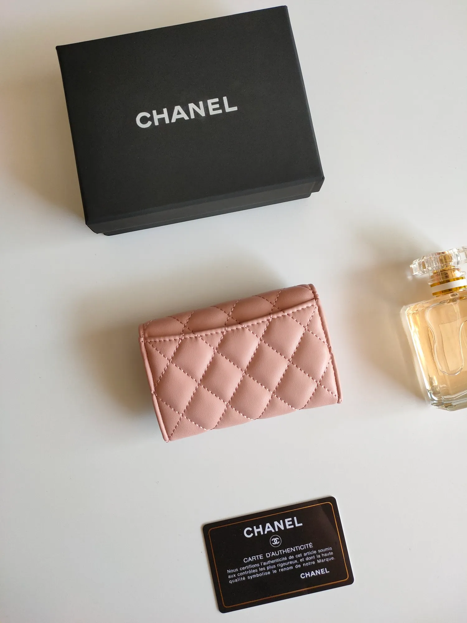 ￥130 CHANEL Chanel classic flap card holder. Imported sheepskin and caviar cowhide, card holder and coin purse integrated, with slip pocket on the back, model number: AP448, size: 7.5 × 11.3 × 2.1 cm