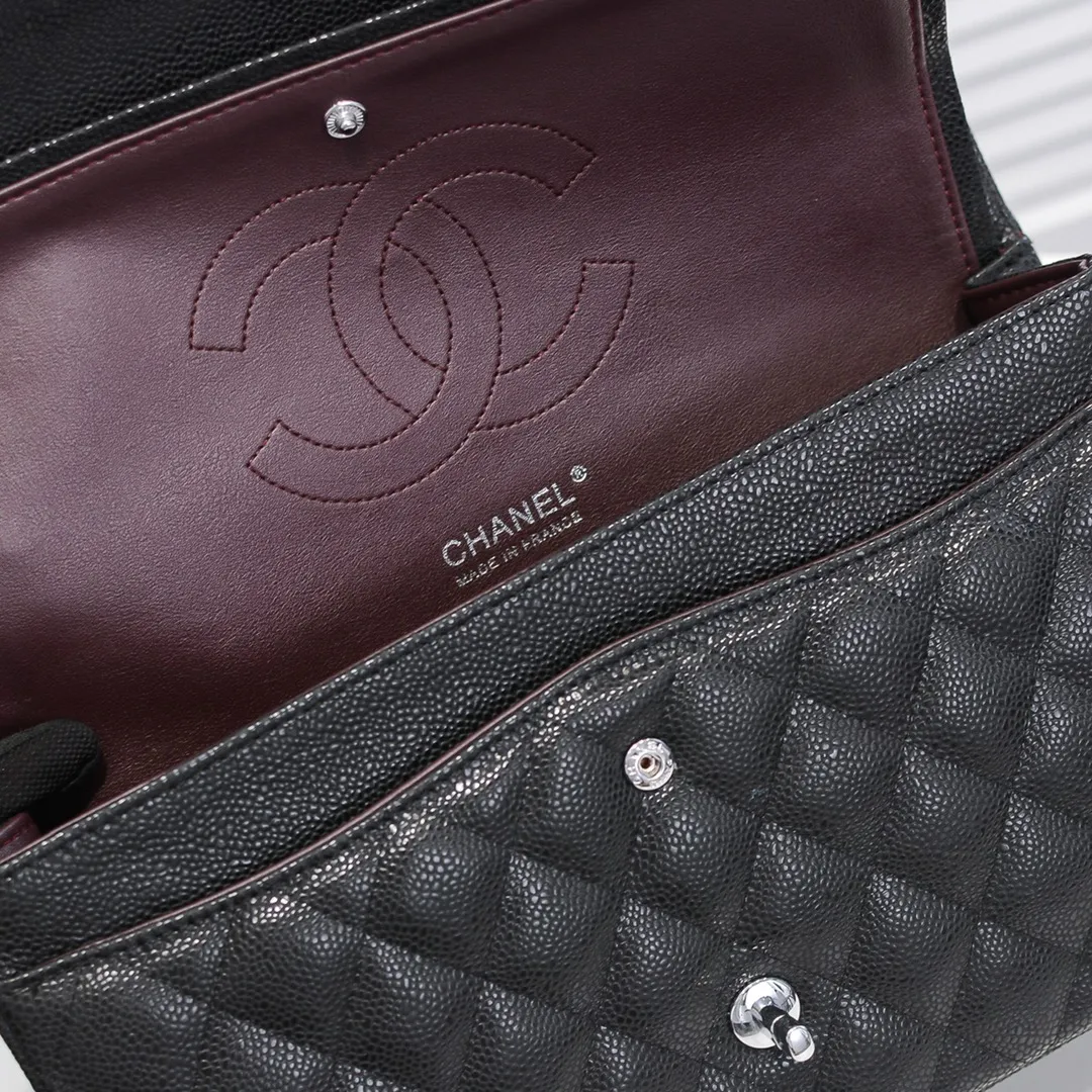 💰480￥[Color] Chanel [Color] Century classic, carefully crafted with exquisite workmanship in every stitch and thread, imported caviar cowhide with original hardware, full rhombus 💯The shape and softness of the whole bag are particularly perfect 👍👍😔😔Classic and irresistible, size: 30X18X8cm, style number: 1113