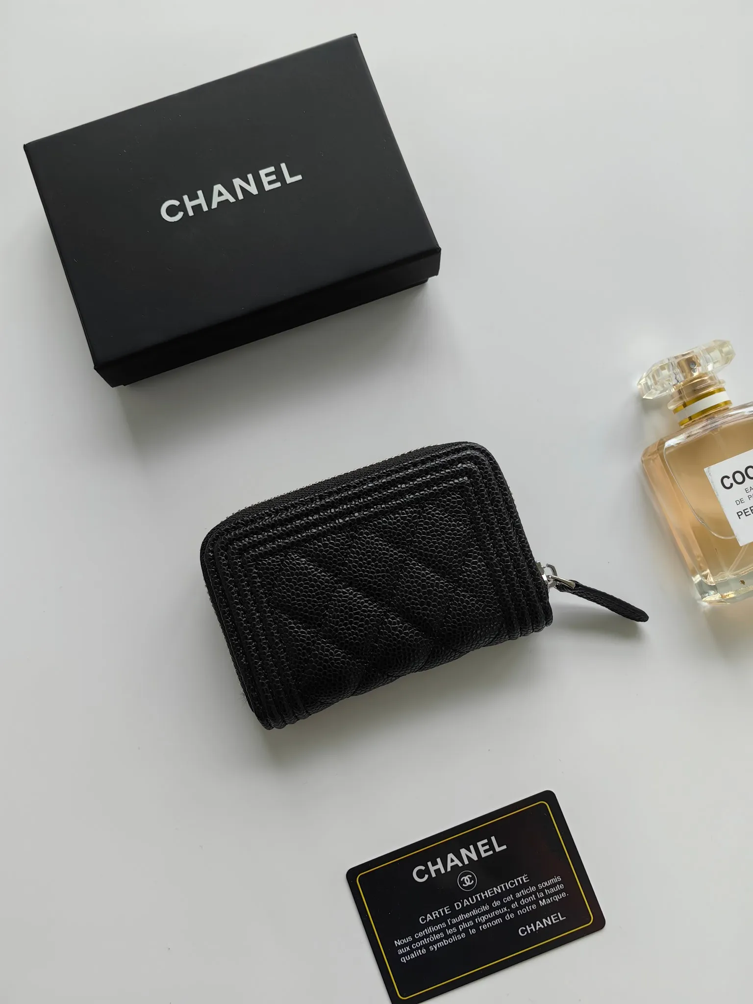 ￥140 Chanel card holder❤Coin purse️❤️Full leather inside and outside. Counter style. Impeccable workmanship details. Adhere to high quality. Style number: A84433 Size: 11.5x8cm