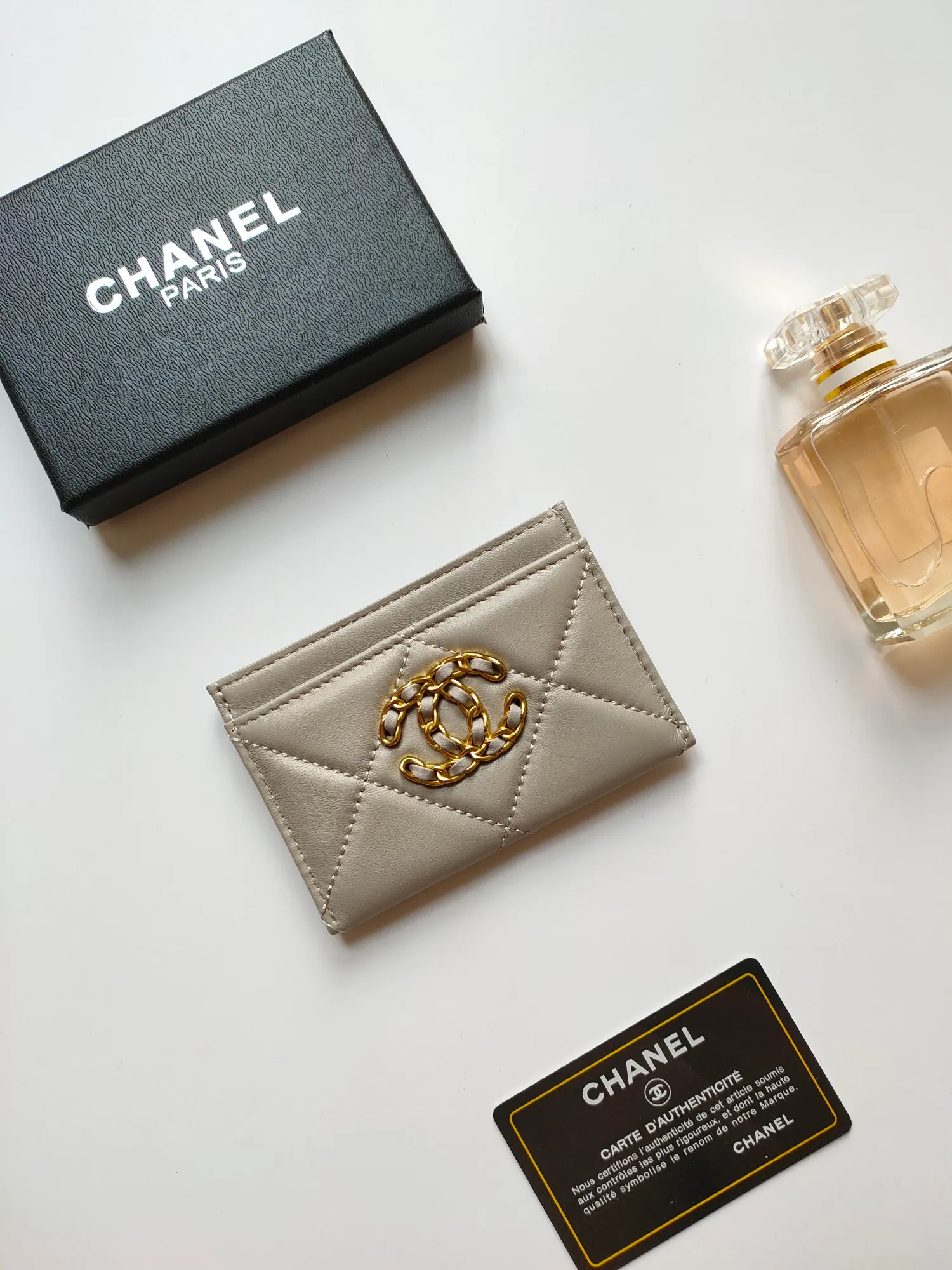 💰90 CHANEL Chanel counter new card holder👍Model number: AP2354 Size: 7.5 × 11.2 × 0.5 cm 😍😍Fine workmanship and high-end quality
