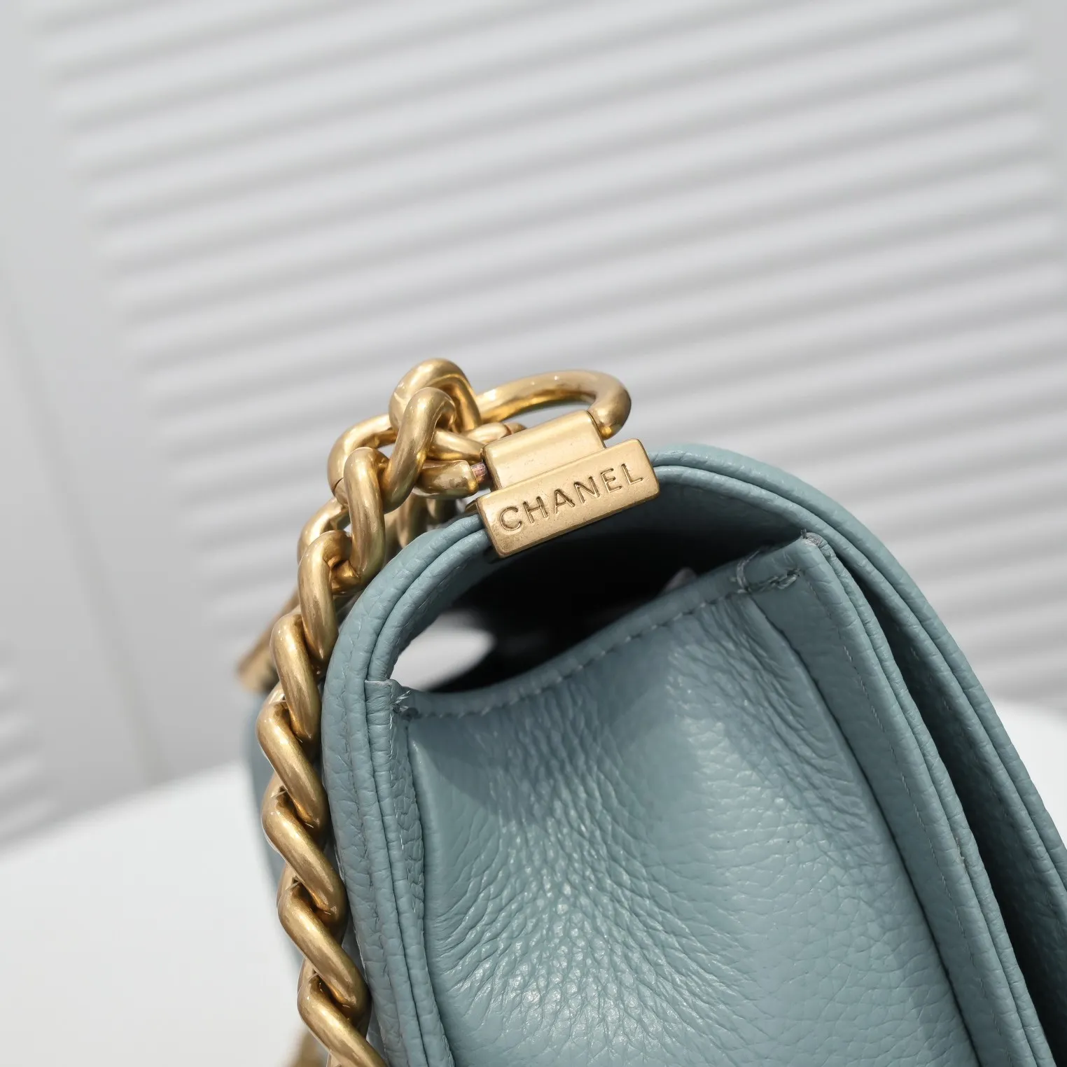 💰460￥ "Full leather inside and out with original hardware" Chanel👑 Using imported first-layer cowhide with lychee pattern [color] [lightning] thickened electroplated hardware accessories🌈The workmanship is comparable to the original order💪The bottom can be pinched and rebounded without trace, absolutely spot-on and real-life, fashionable and durable💪💪High-end quality, no pressure in and out of the drill cabinet💏, size 25*15*8cm Style number: 67086
