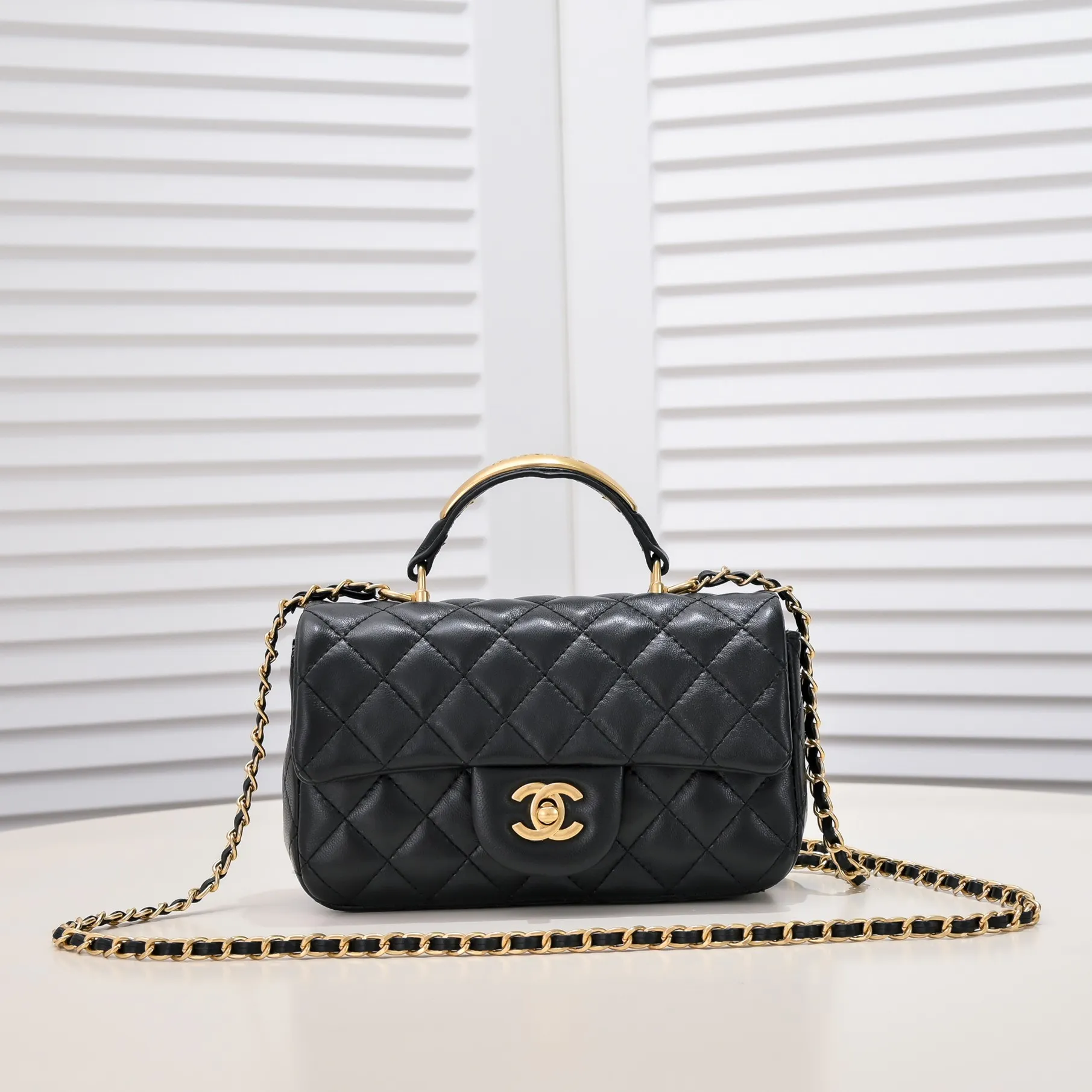 💰400￥♨️♨️Chanel 22B’s latest Mini CF handle hardware embellished handbag, new AS2431 classic diamond flap bag, decorated with exquisite classic chain and handbag, delicate sheepskin: embellishment handbag, stand out, interpretation of timeless elegance. Style number: New AS2431 Size: 20x12x6cm